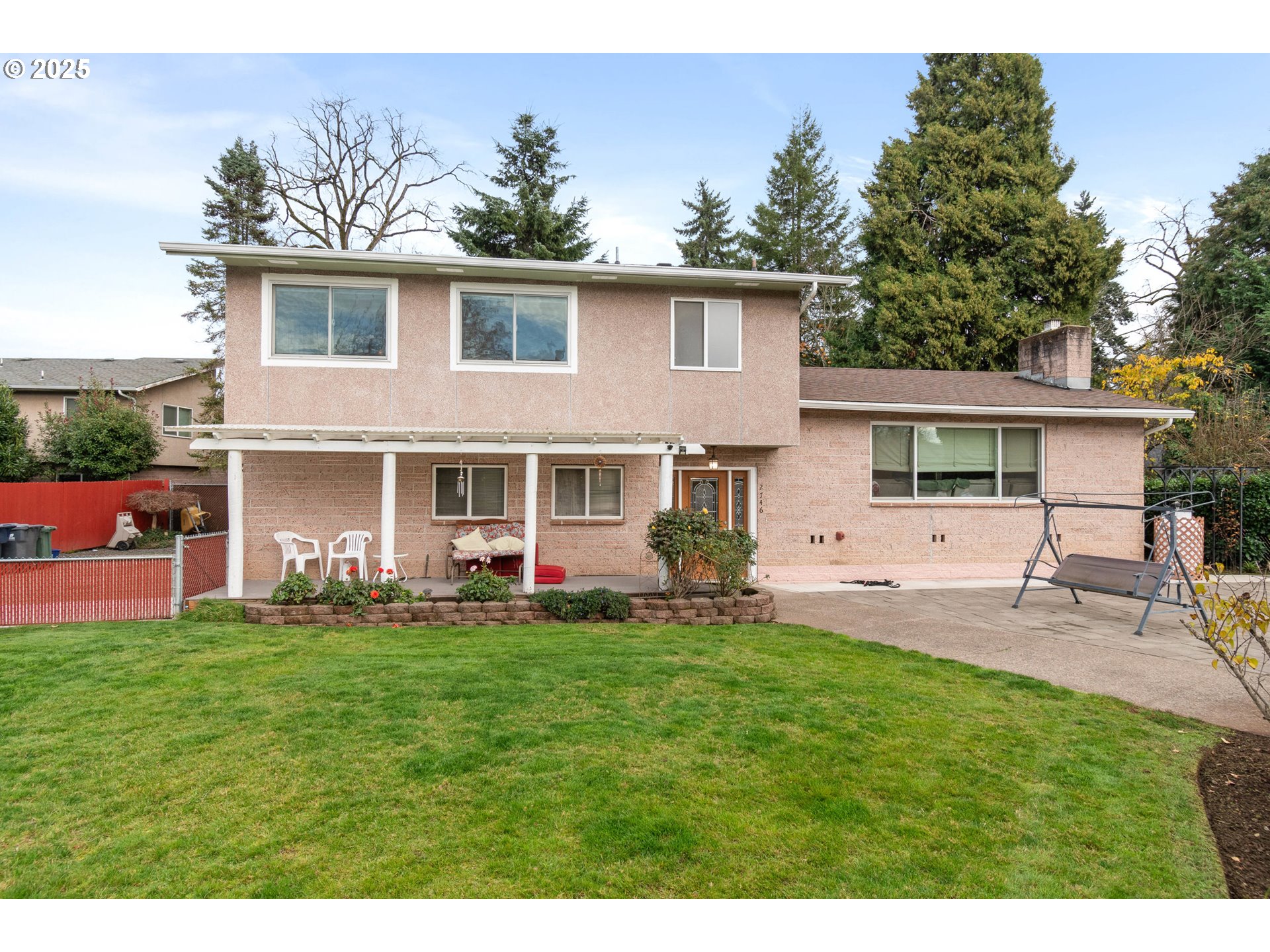 2746 Harlow Rd — photo