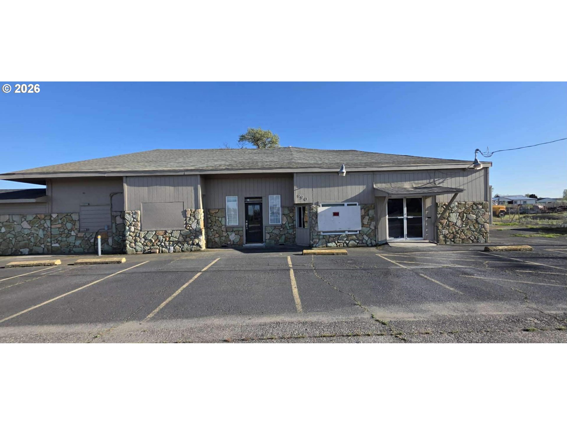 990 E Hwy 730 — photo