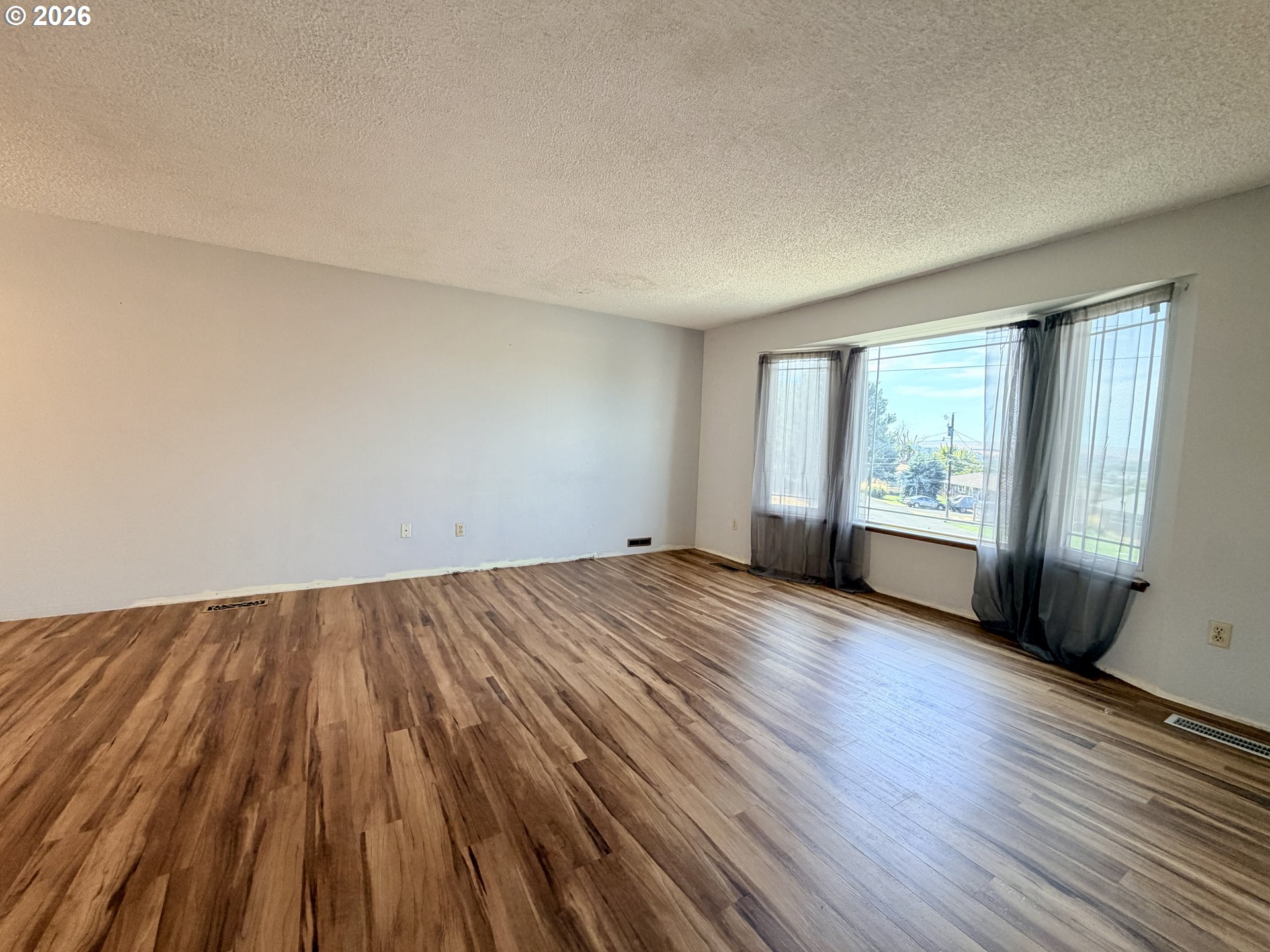26 NE Nelson Dr, Pendleton, OR 97801 — photo 3