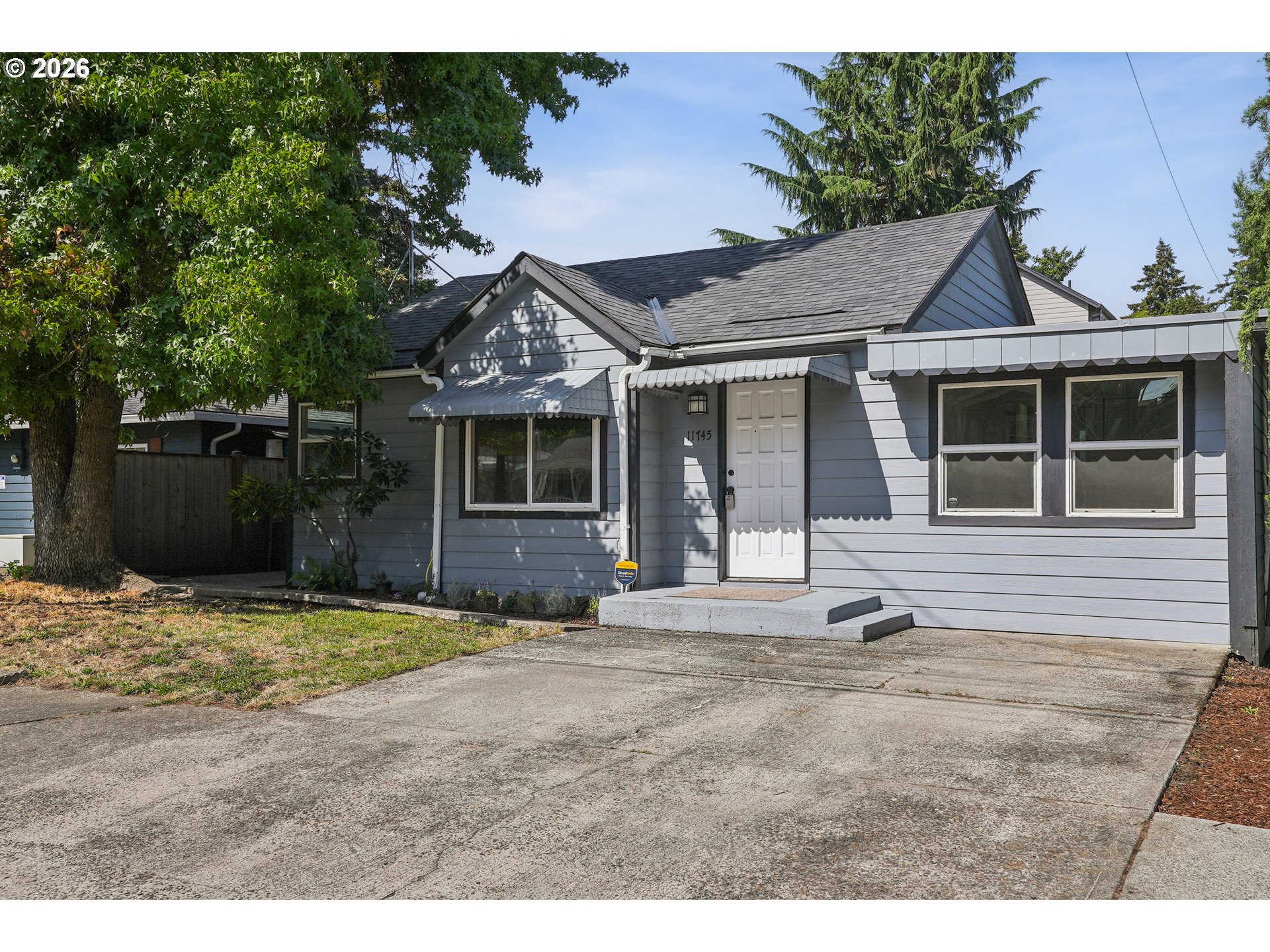 11745 SE Pine St — photo