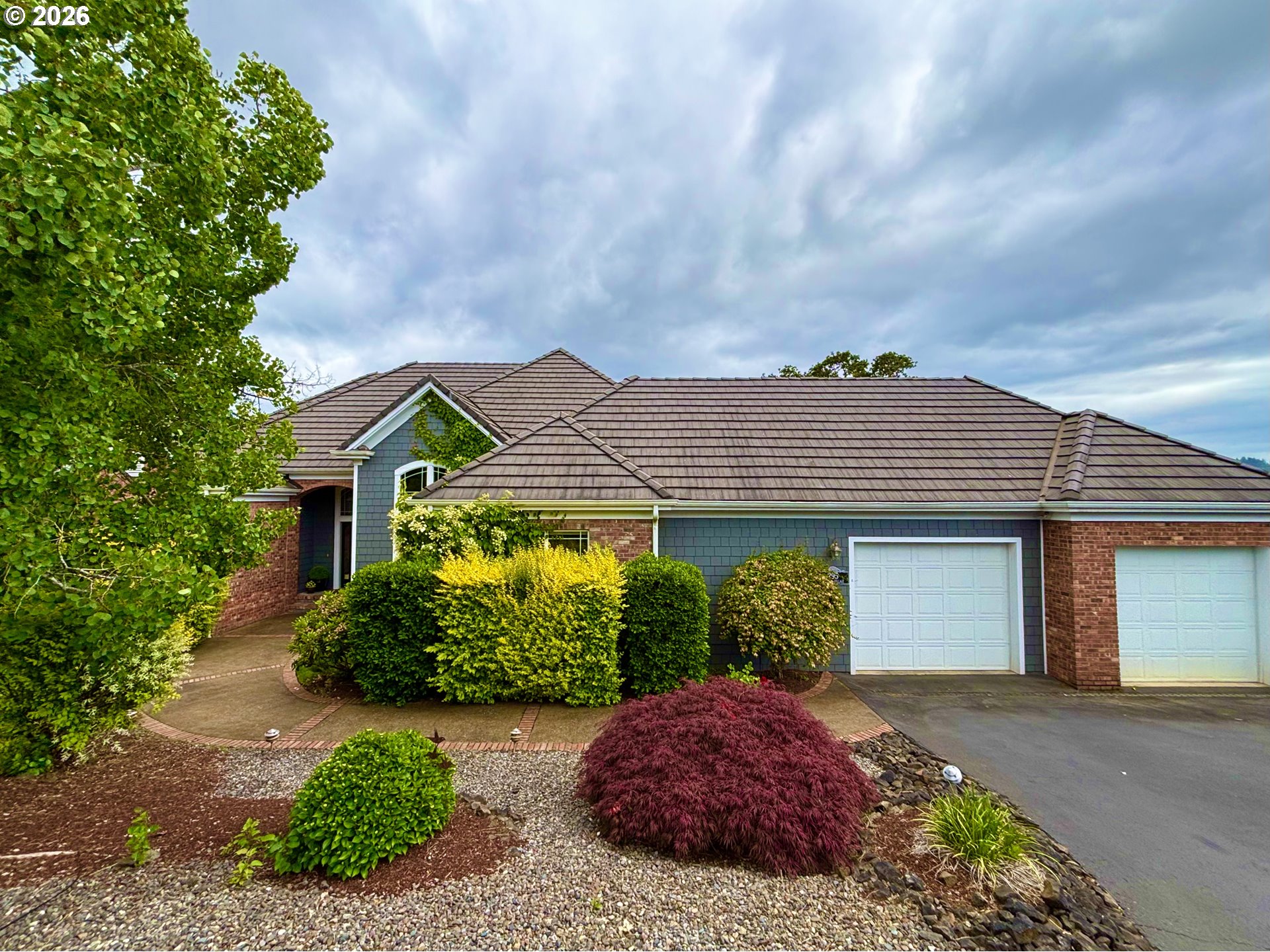 295 Fairway Village Ln — photo