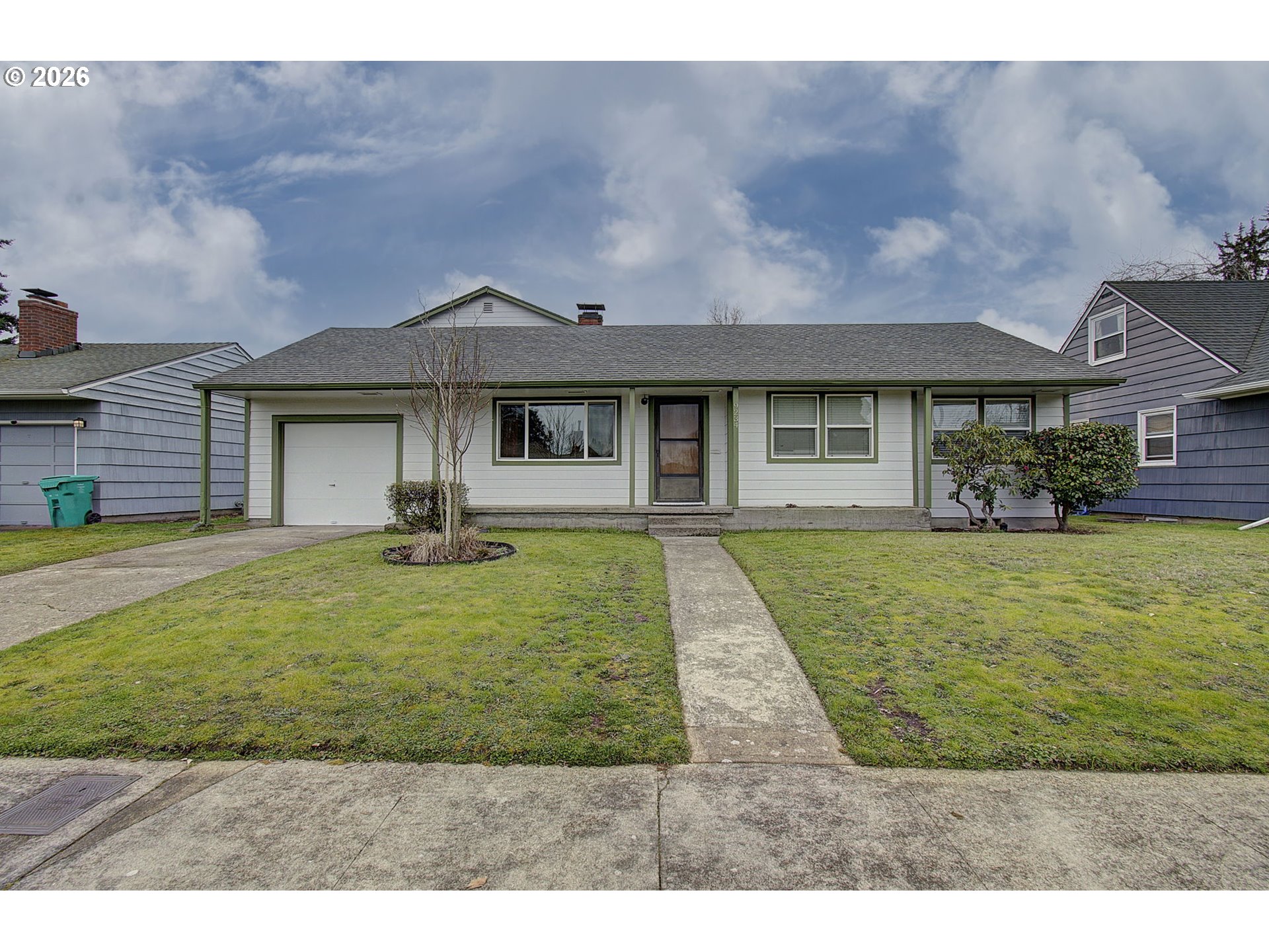 9234 SE Salmon St — photo