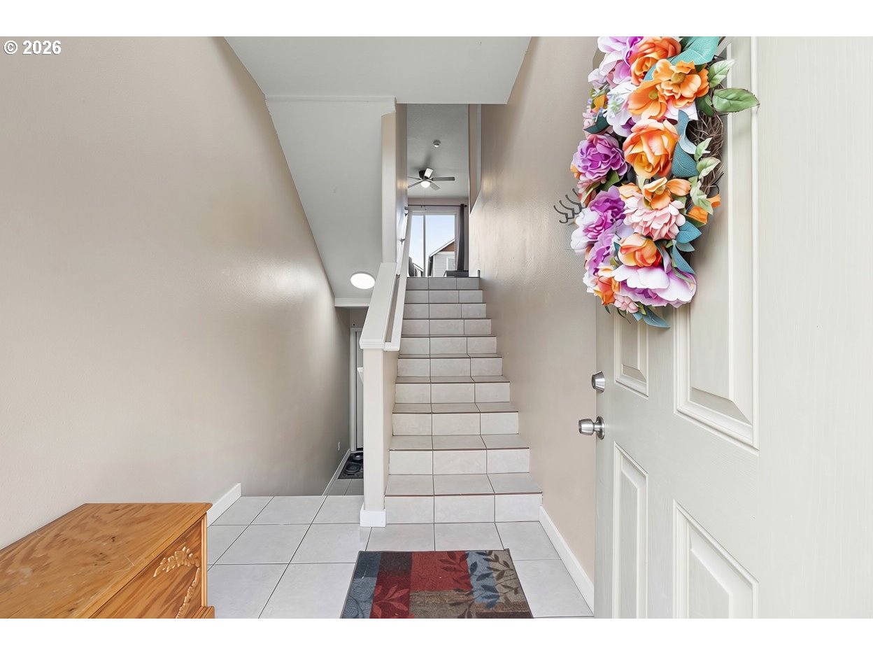 2571 NW 1st Dr, Gresham, OR 97030 — photo 3