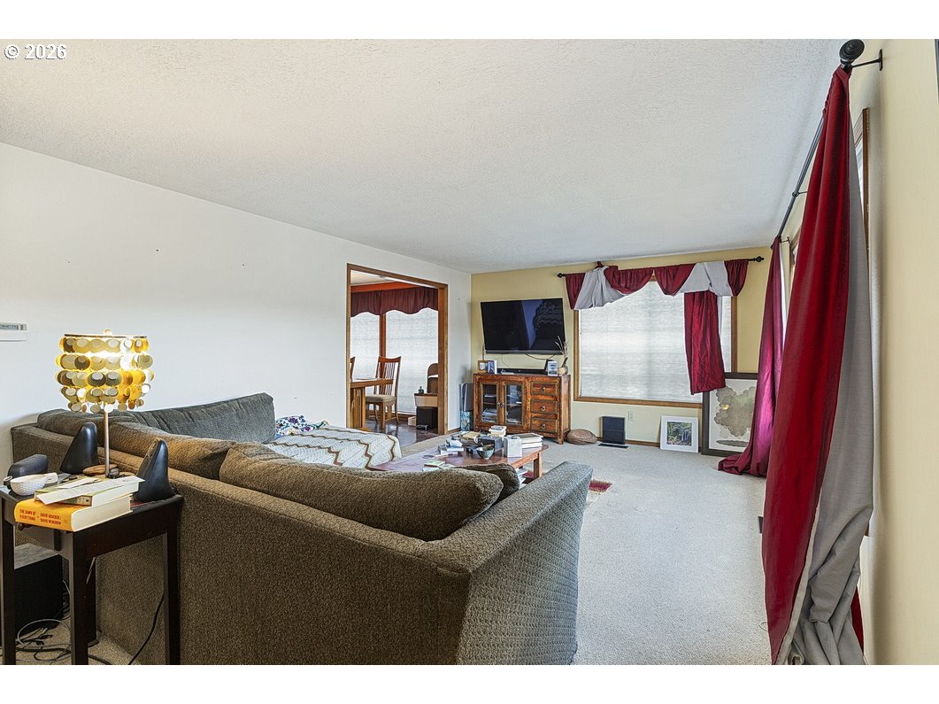 2805 SW Brixton Ave, Gresham, OR 97080 — photo 2