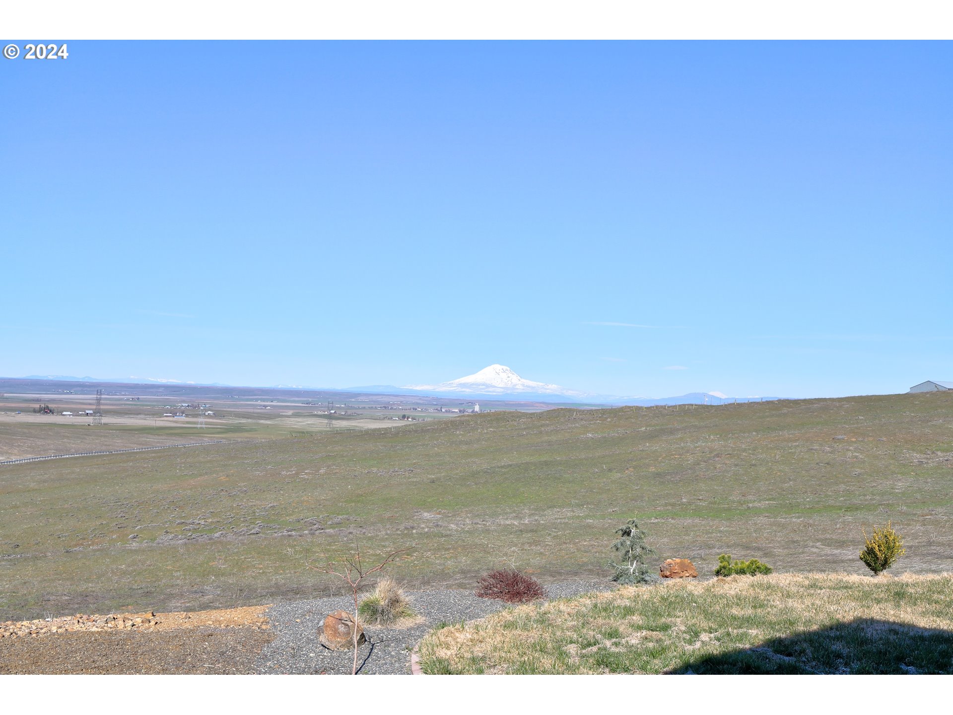 700 Dooley Rd, Centerville, WA 98613 — photo 2