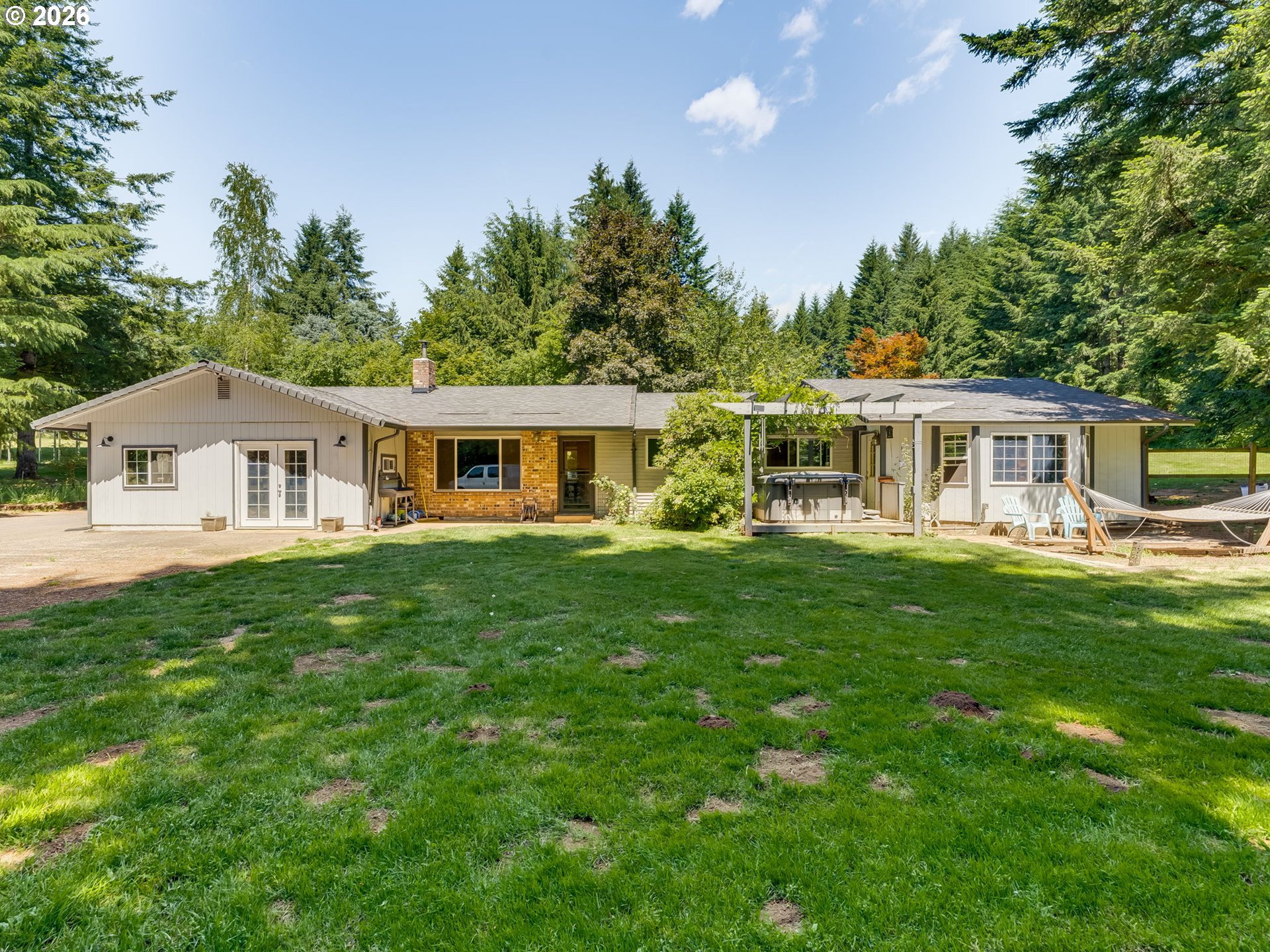 2392 Skye Rd — photo