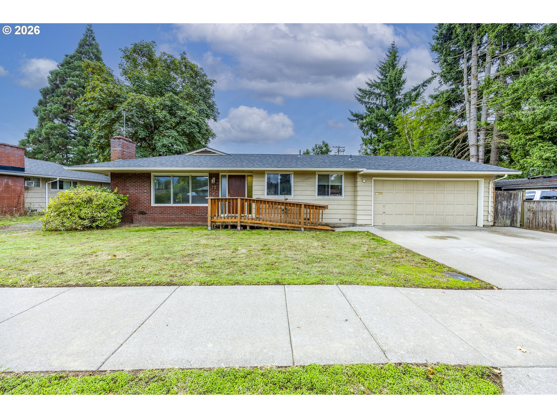 75 Hayden Bridge Way — photo