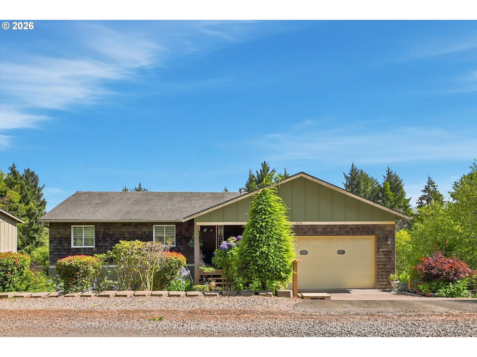 1710 SE Port Dr — photo