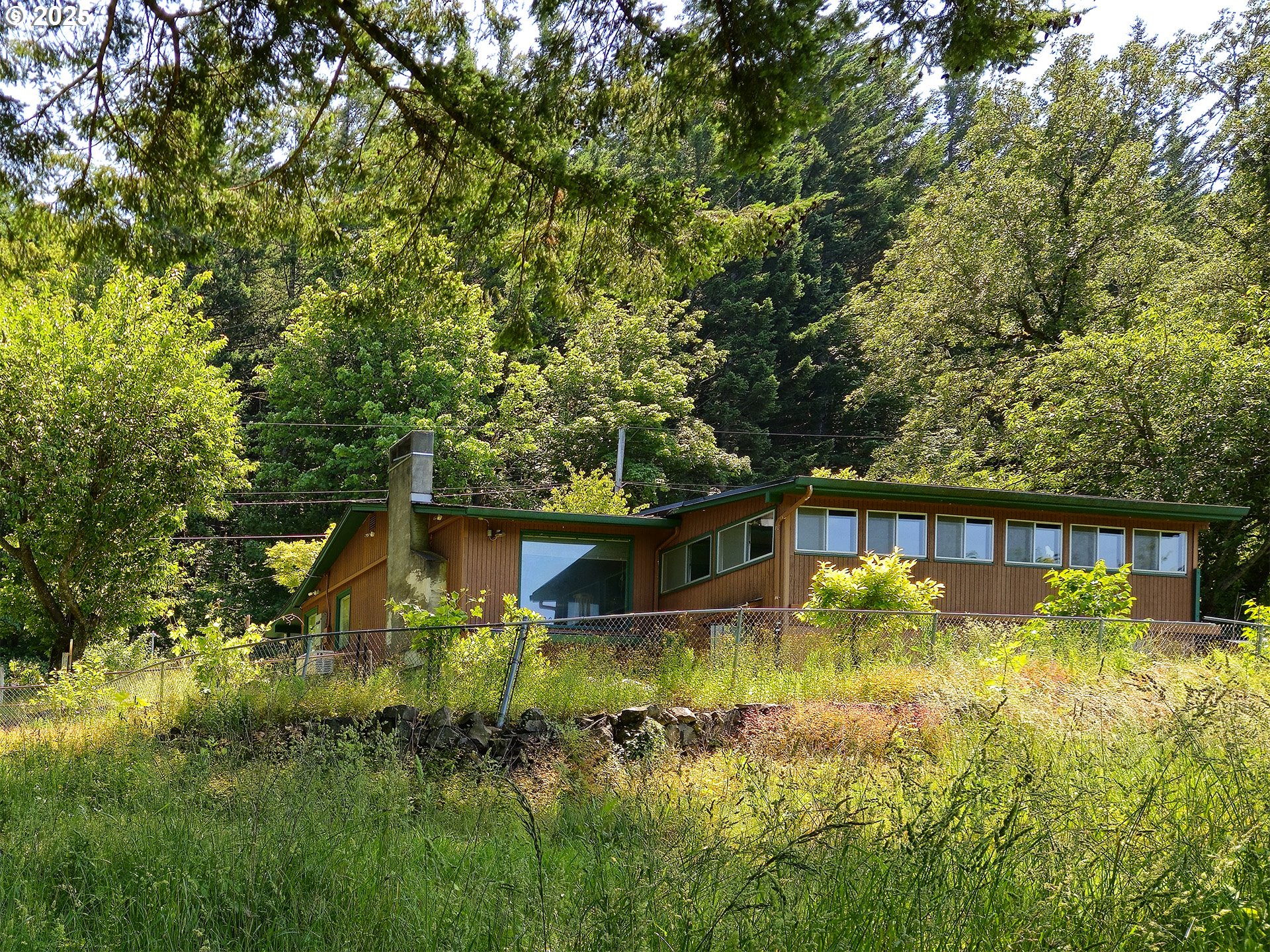 47845 E Hist. Columbia River Hwy — photo