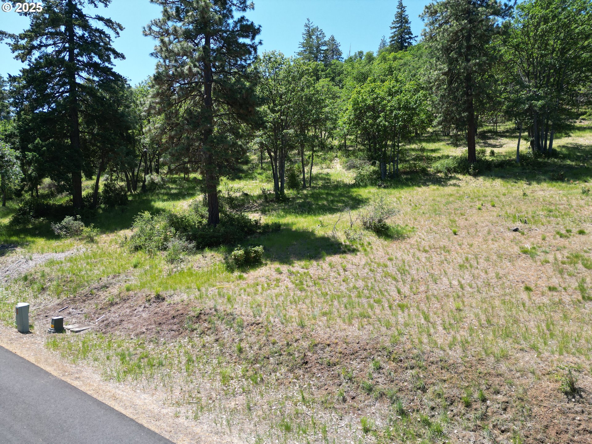 Coopers Hawk Rd, KlamathFalls, OR 97601 — photo 3