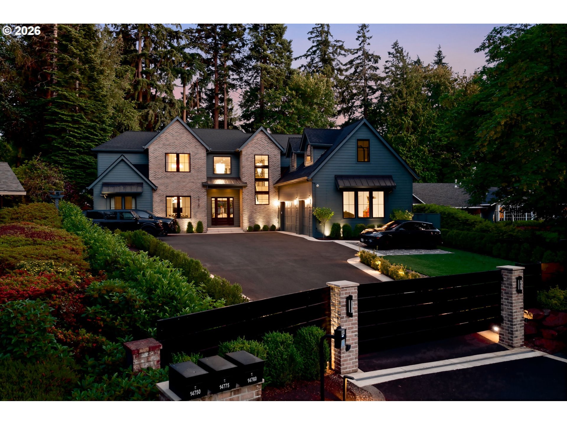 14760 Uplands Dr — photo