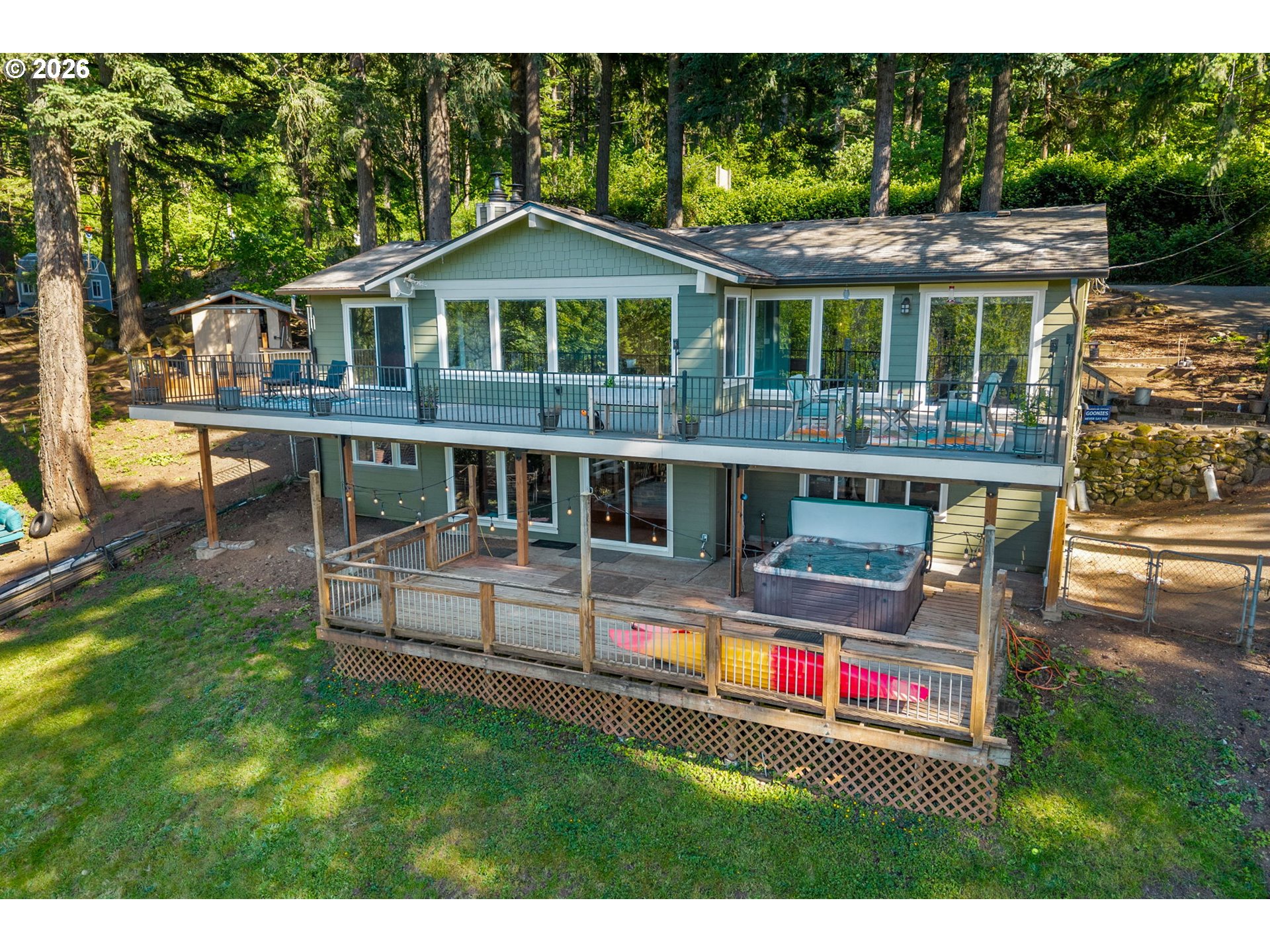 47645 E Columbia River Hwy — photo