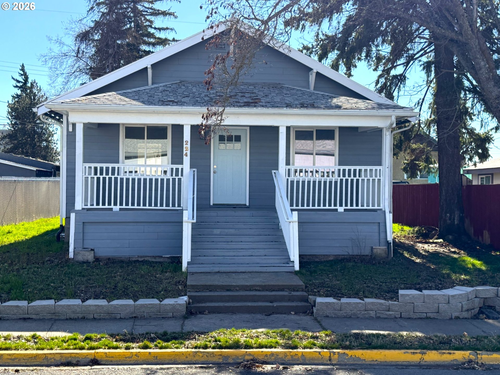 224 W Court St — photo