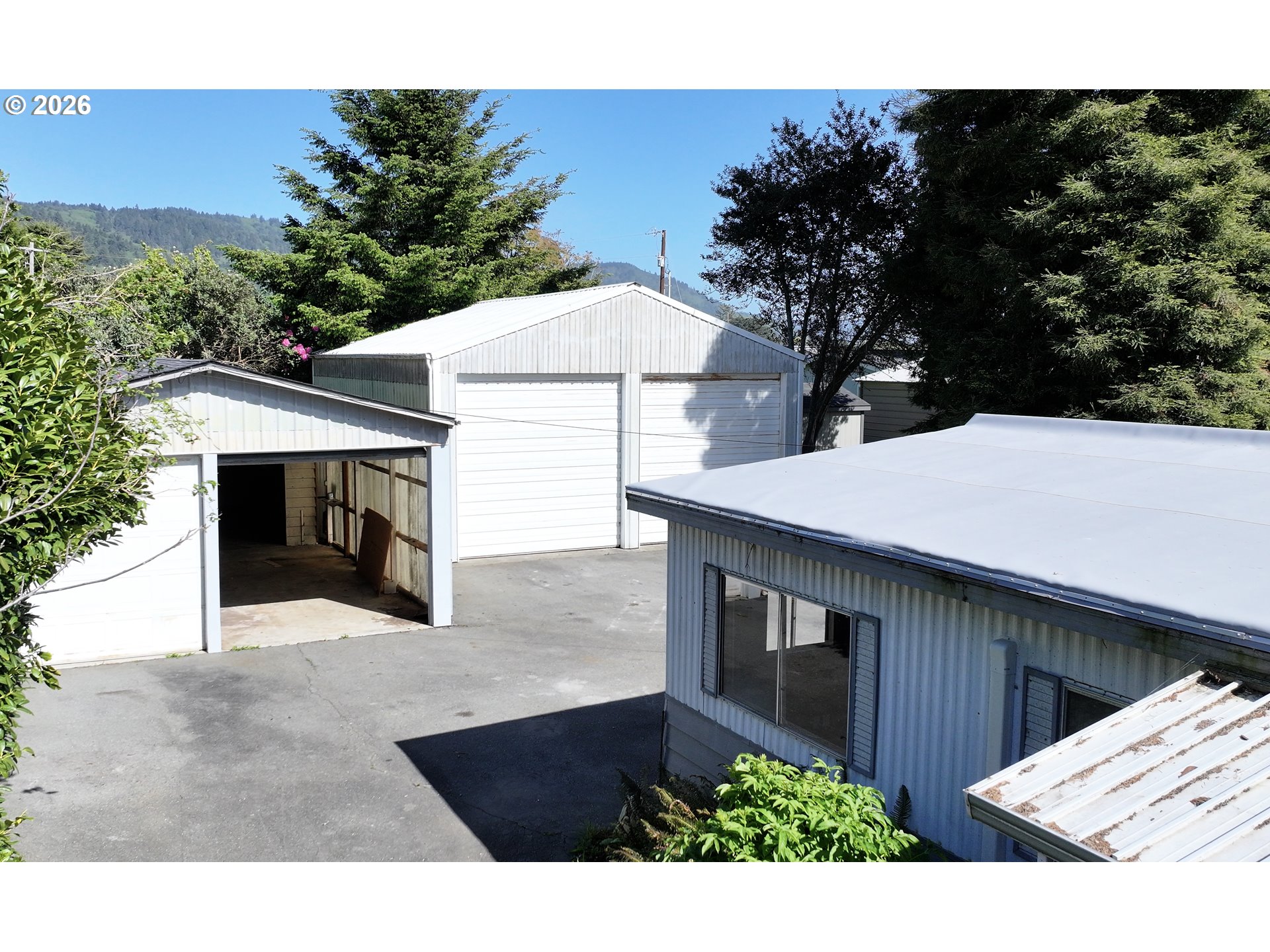 15931 Oceanview Dr — photo
