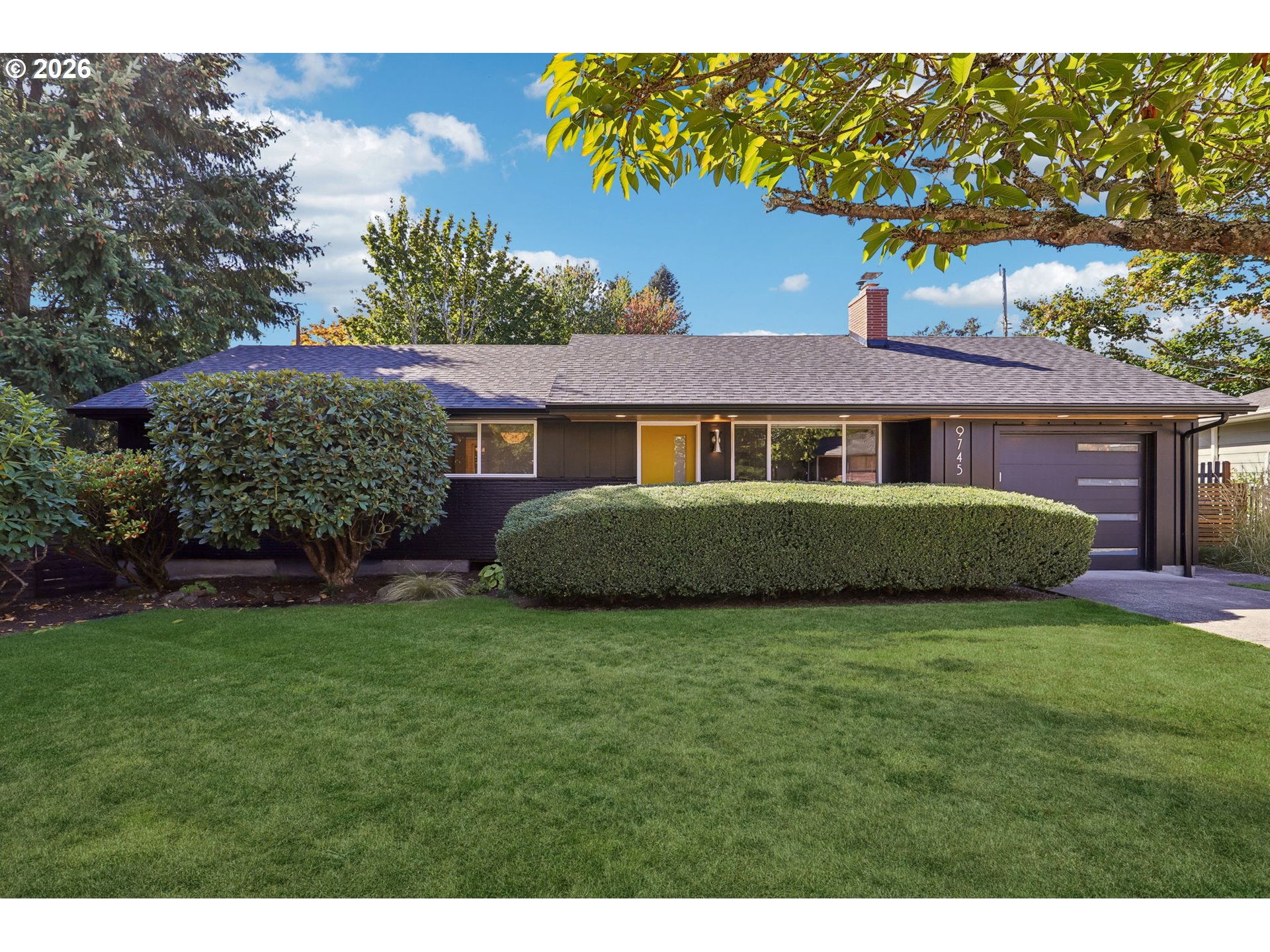 9745 SW Inglewood Ct — photo