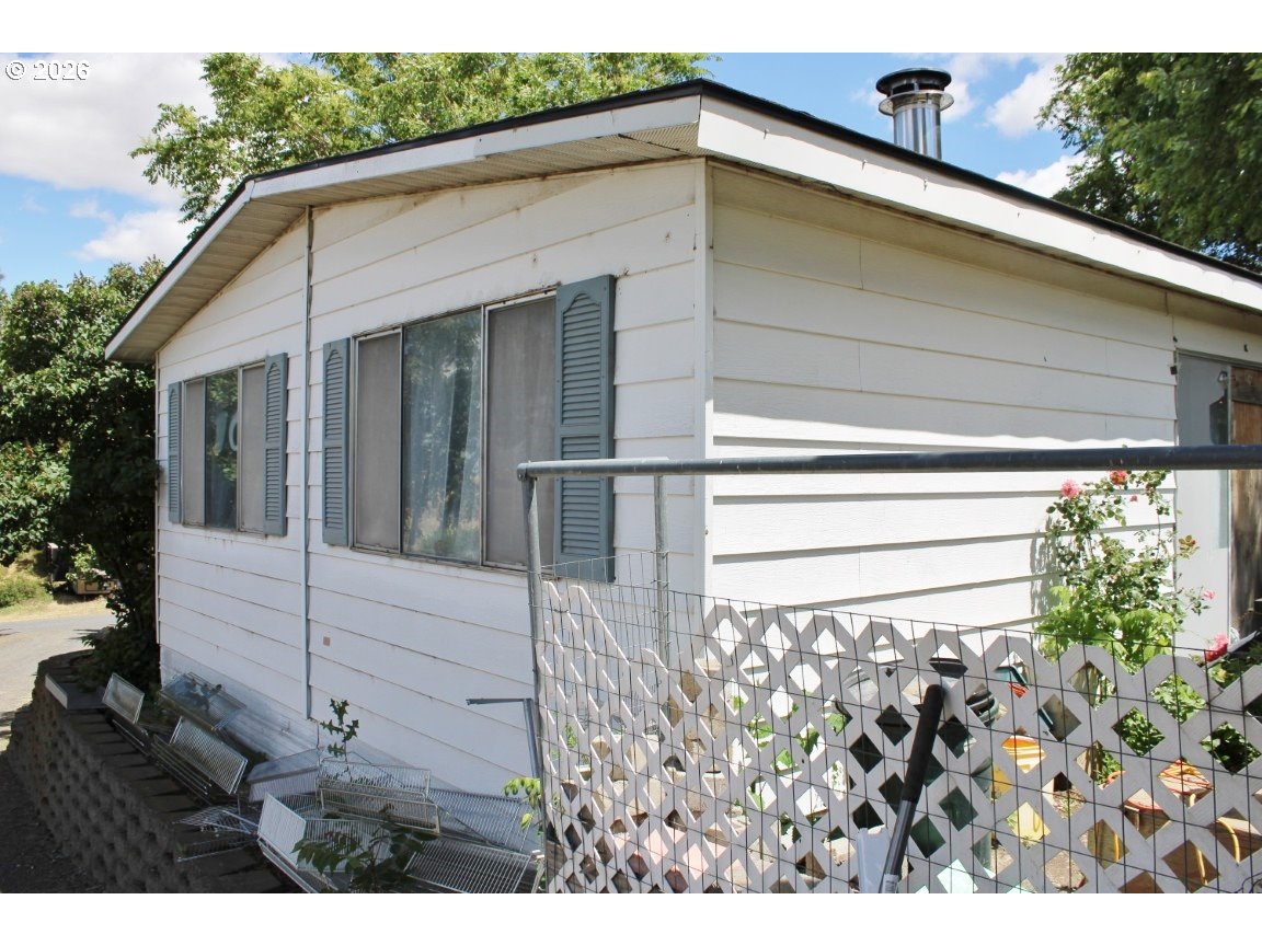 70822 SW Douglas Dr — photo