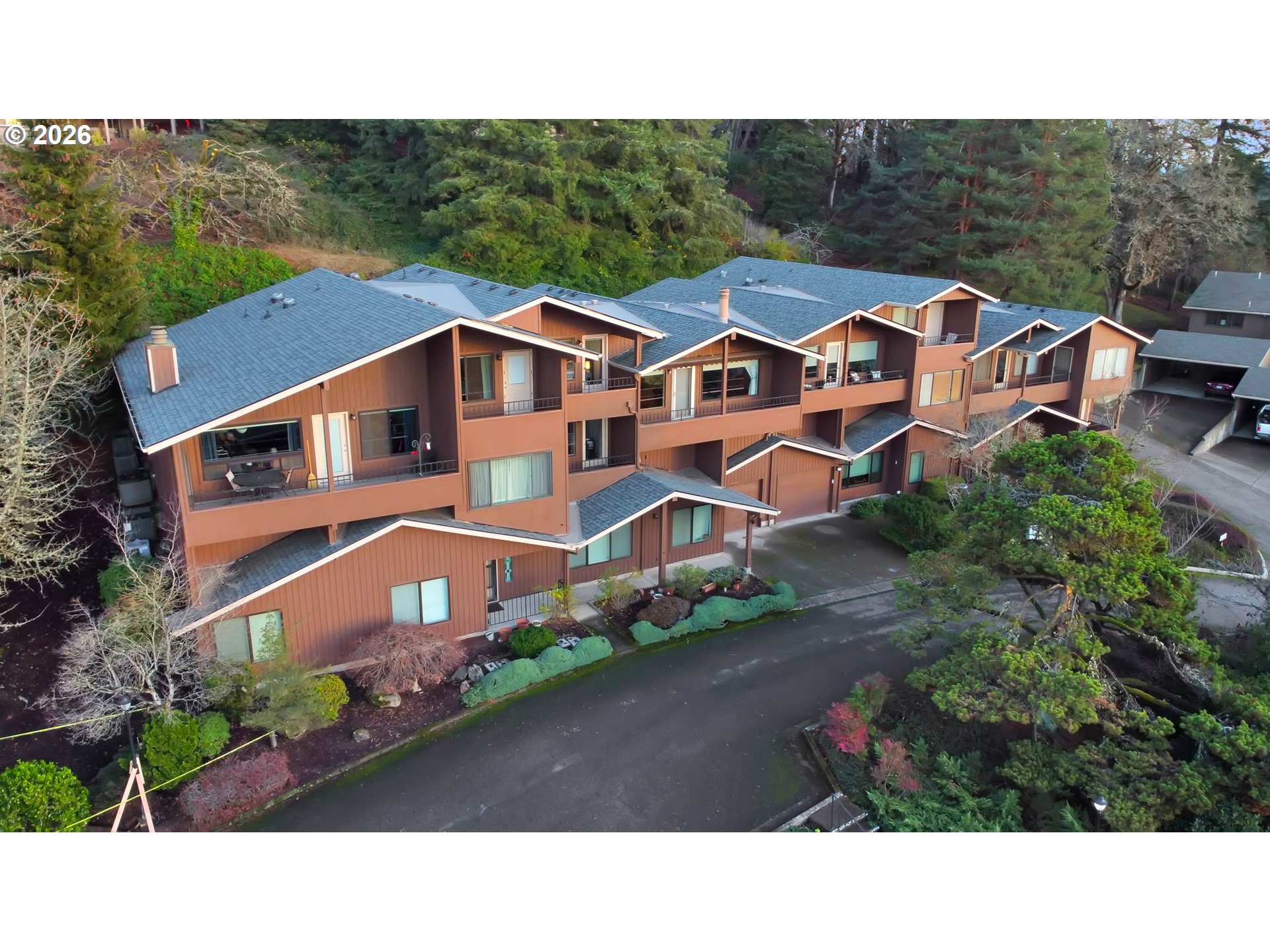 2267 Ridgeway Dr, Eugene, OR 97401 — photo 2
