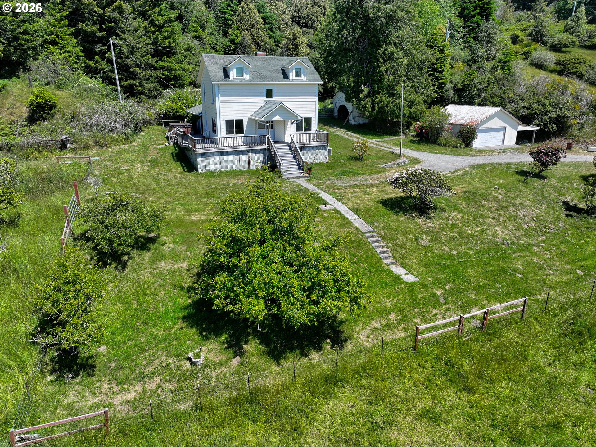 94665 N Bank Pistol River Rd — photo