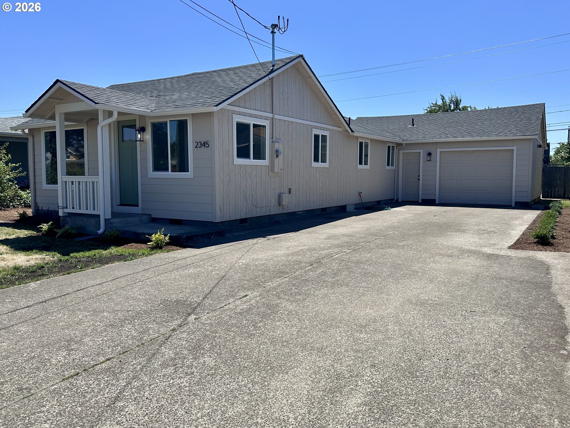 2345 F St, Springfield, OR 97477 — photo 2