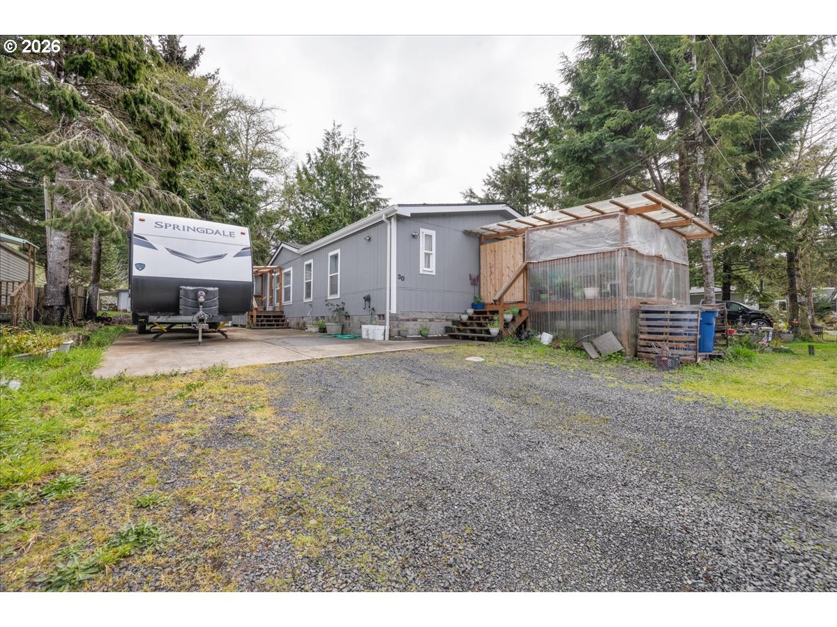 30 Jerome Ct — photo
