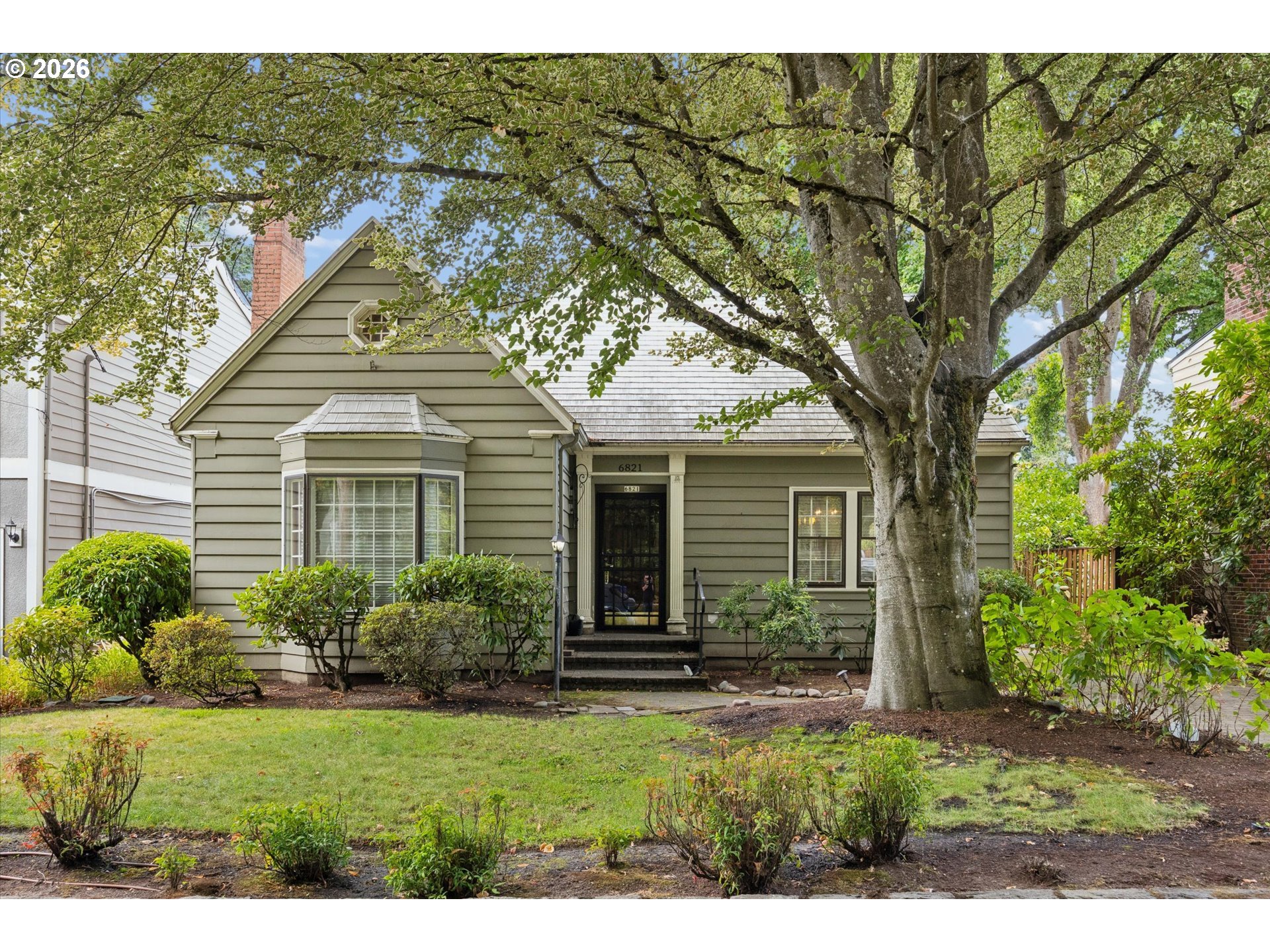 6821 SE Reed College Pl — photo