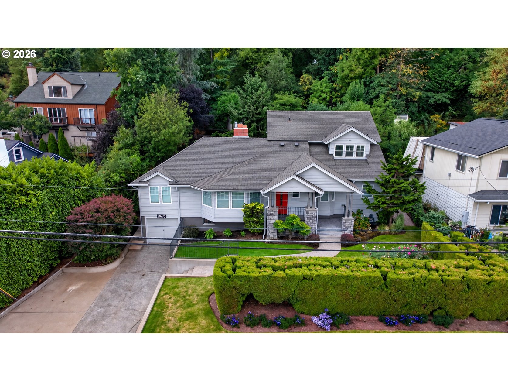 21695 Willamette Dr — photo