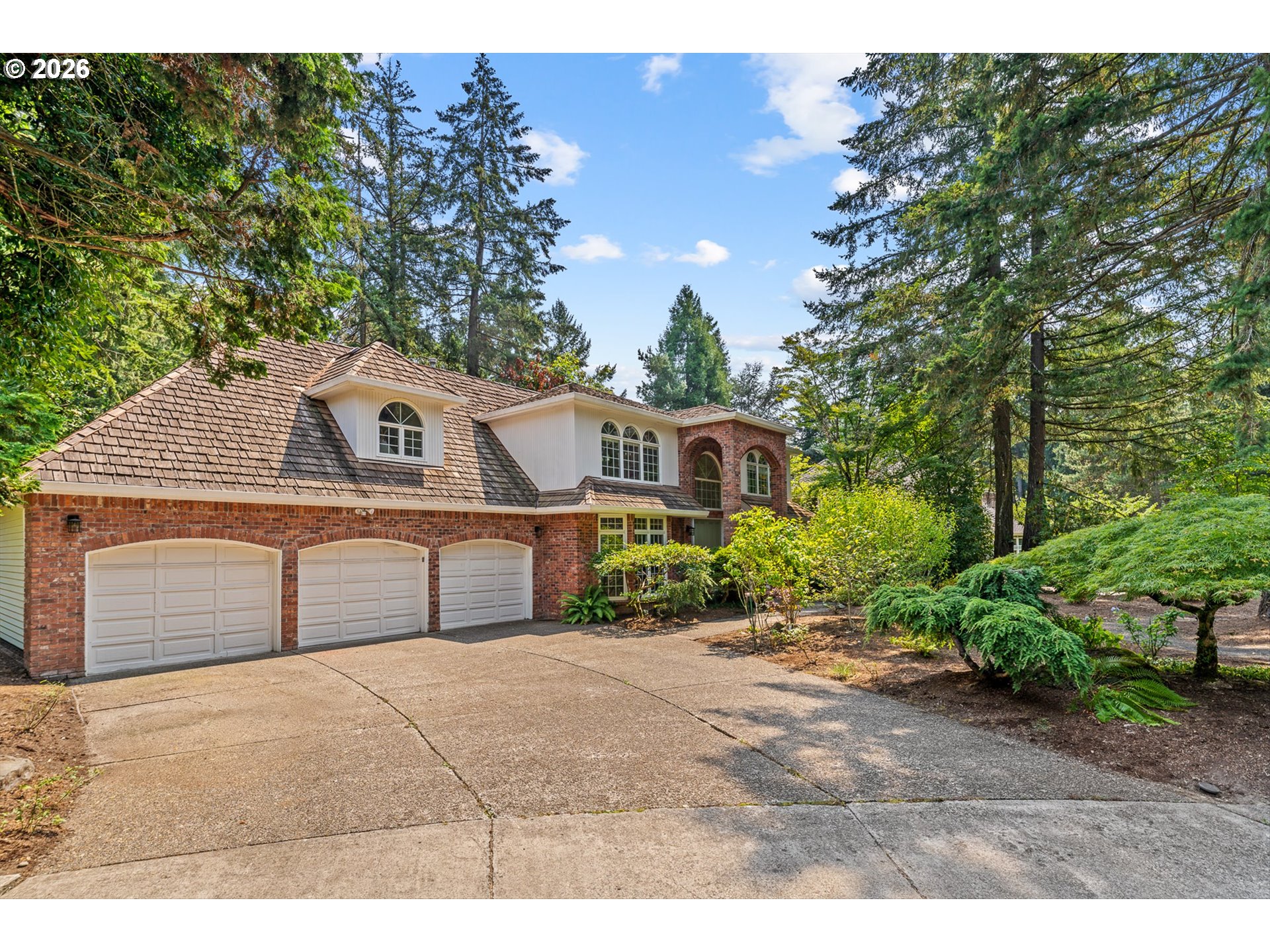 16193 Matthew Ct — photo