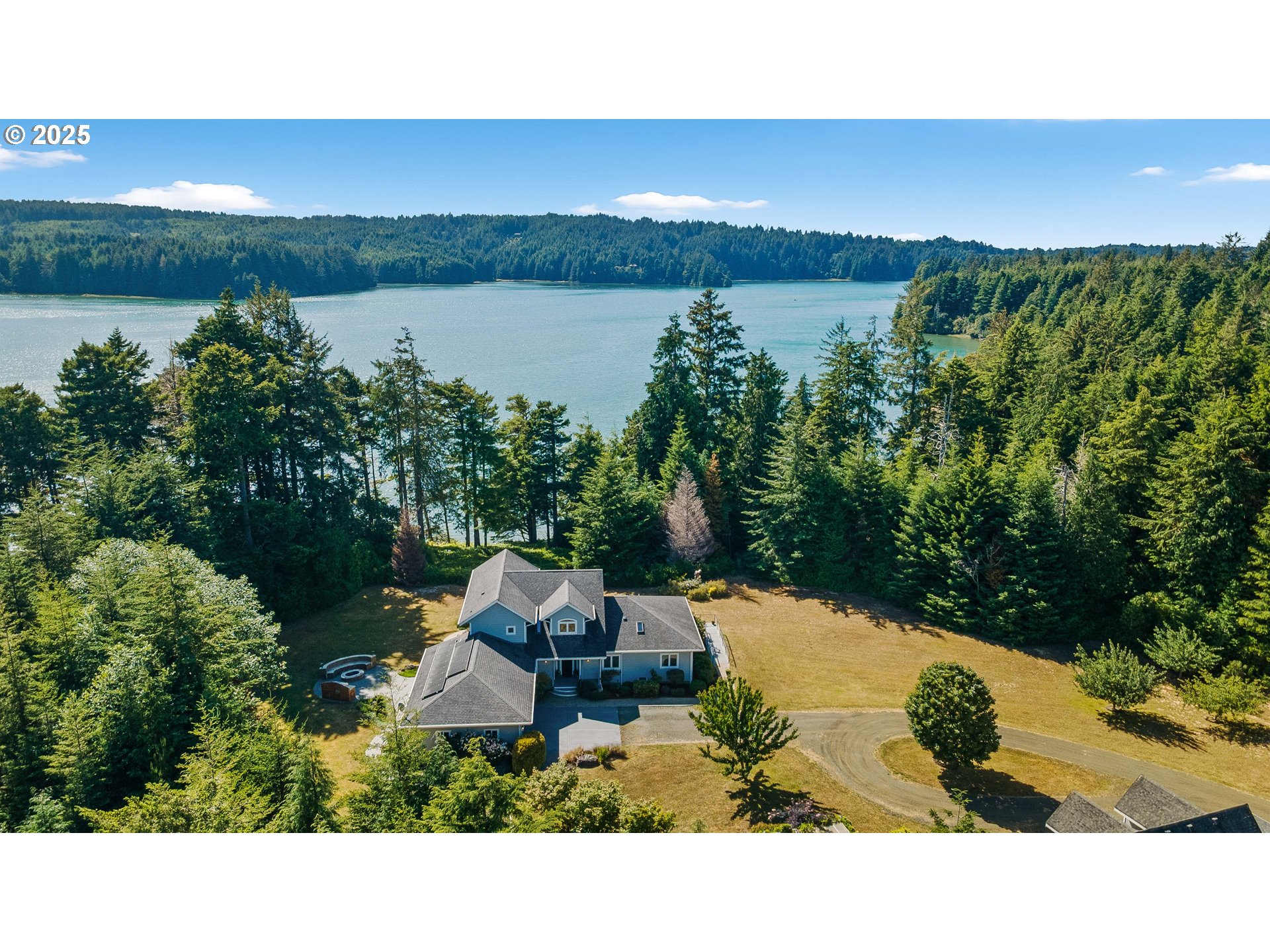 62560 Crown Point Rd, CoosBay, OR 97420 — photo 2