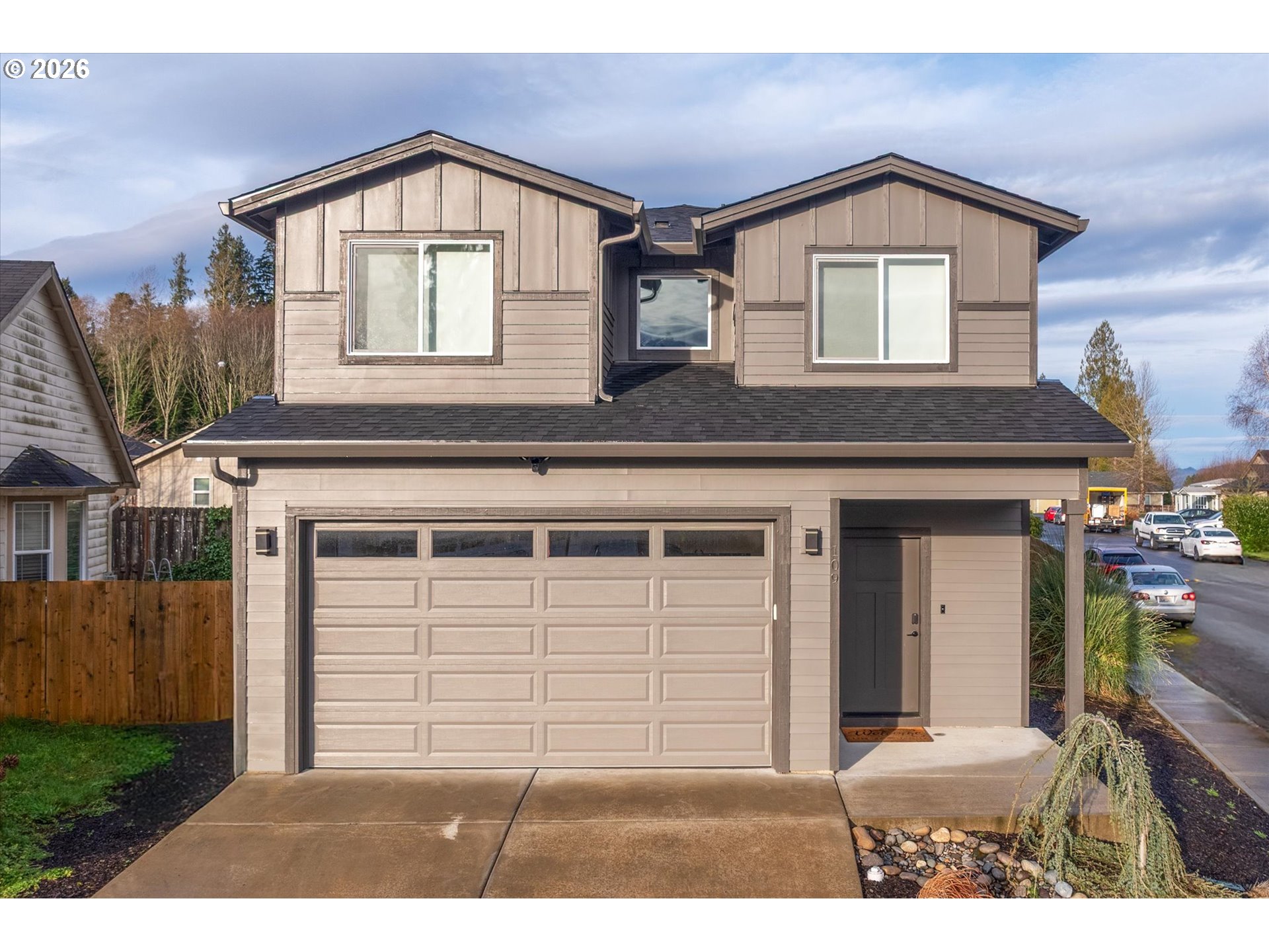 109 Hill Dr — photo