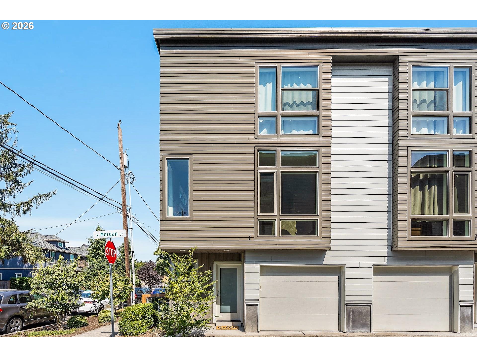 1235 N Morgan St — photo