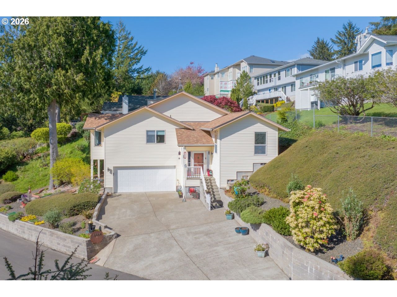 3520 Ocean View Dr — photo