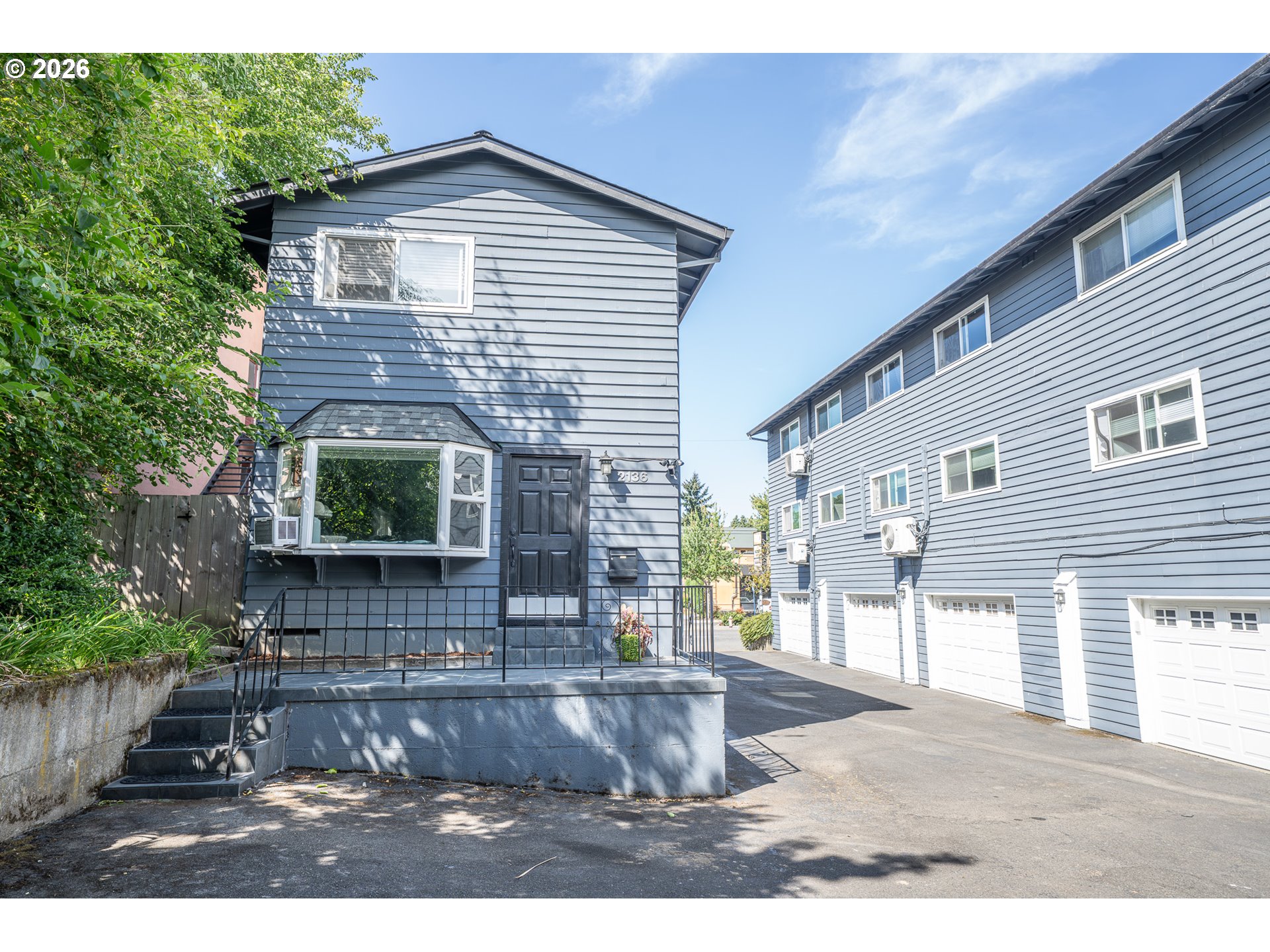 2136 SE Hawthorne Blvd 10 — photo