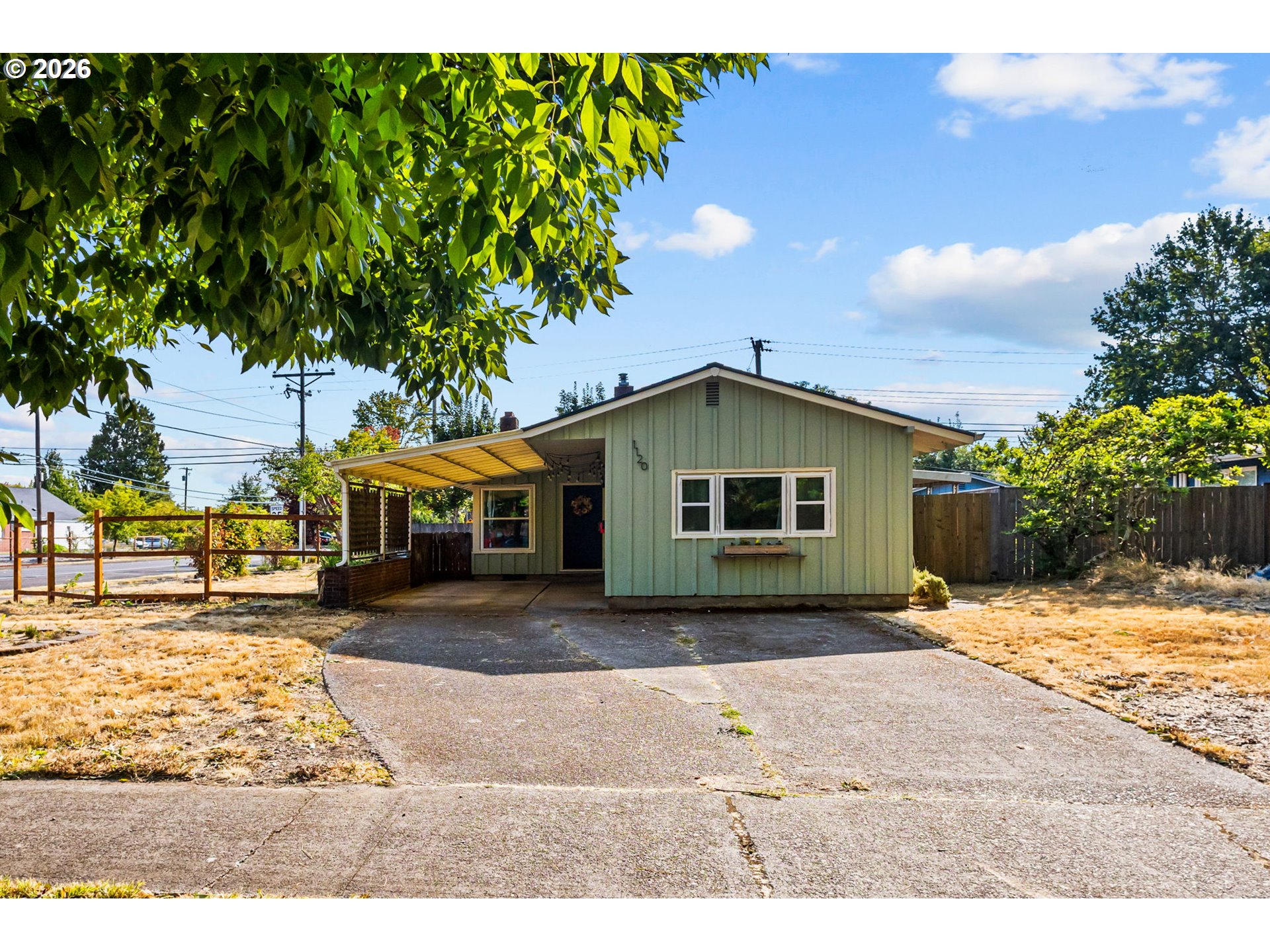 1120 NW Grant Ave — photo
