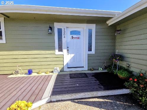 1304 Ocean Ct — photo