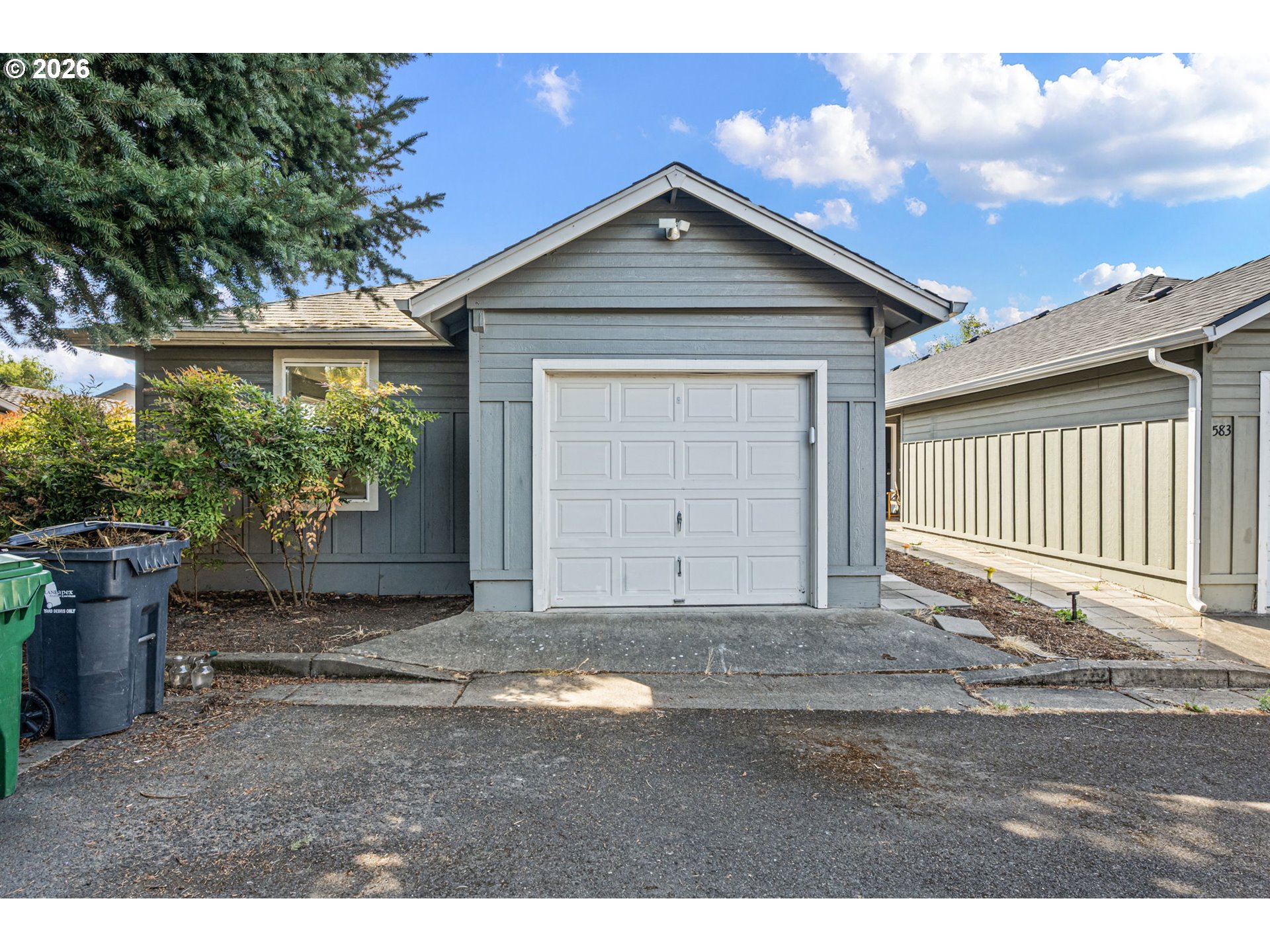 593 Hanover St, Eugene, OR 97402 — photo 2