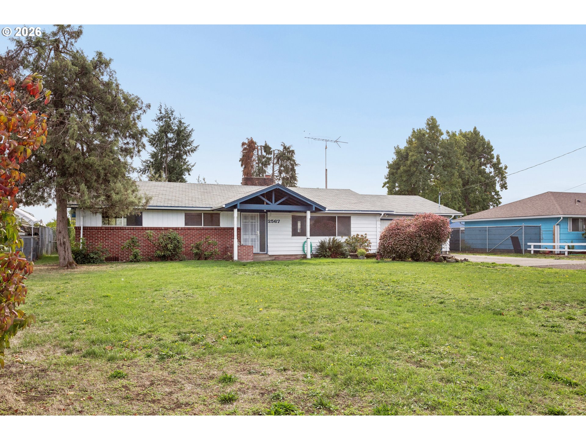 2567 Marcola Rd, Springfield, OR 97477 — photo 2