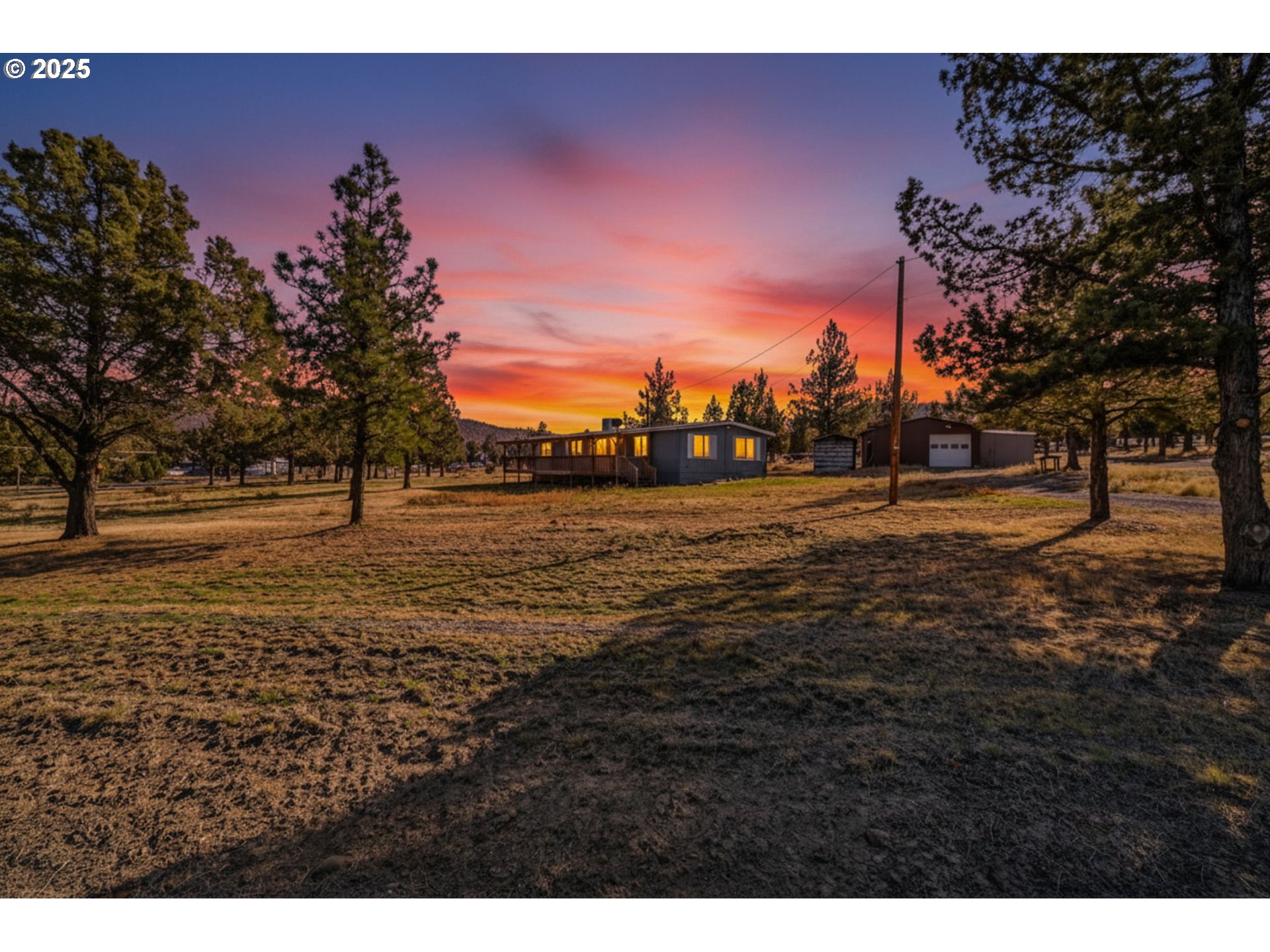 1384 SE Akins Dr — photo