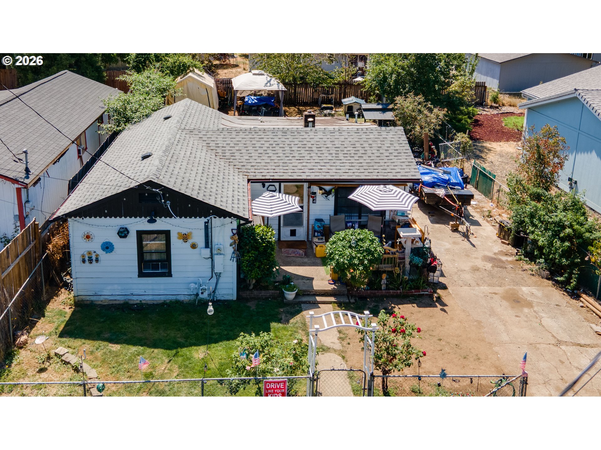 844 NE Johnson St — photo