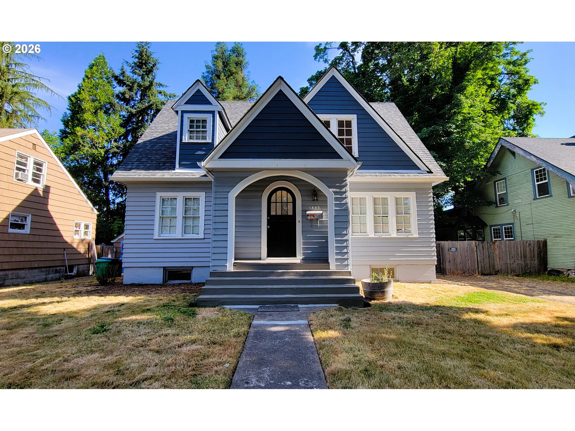 1445 W 11th Ave — photo