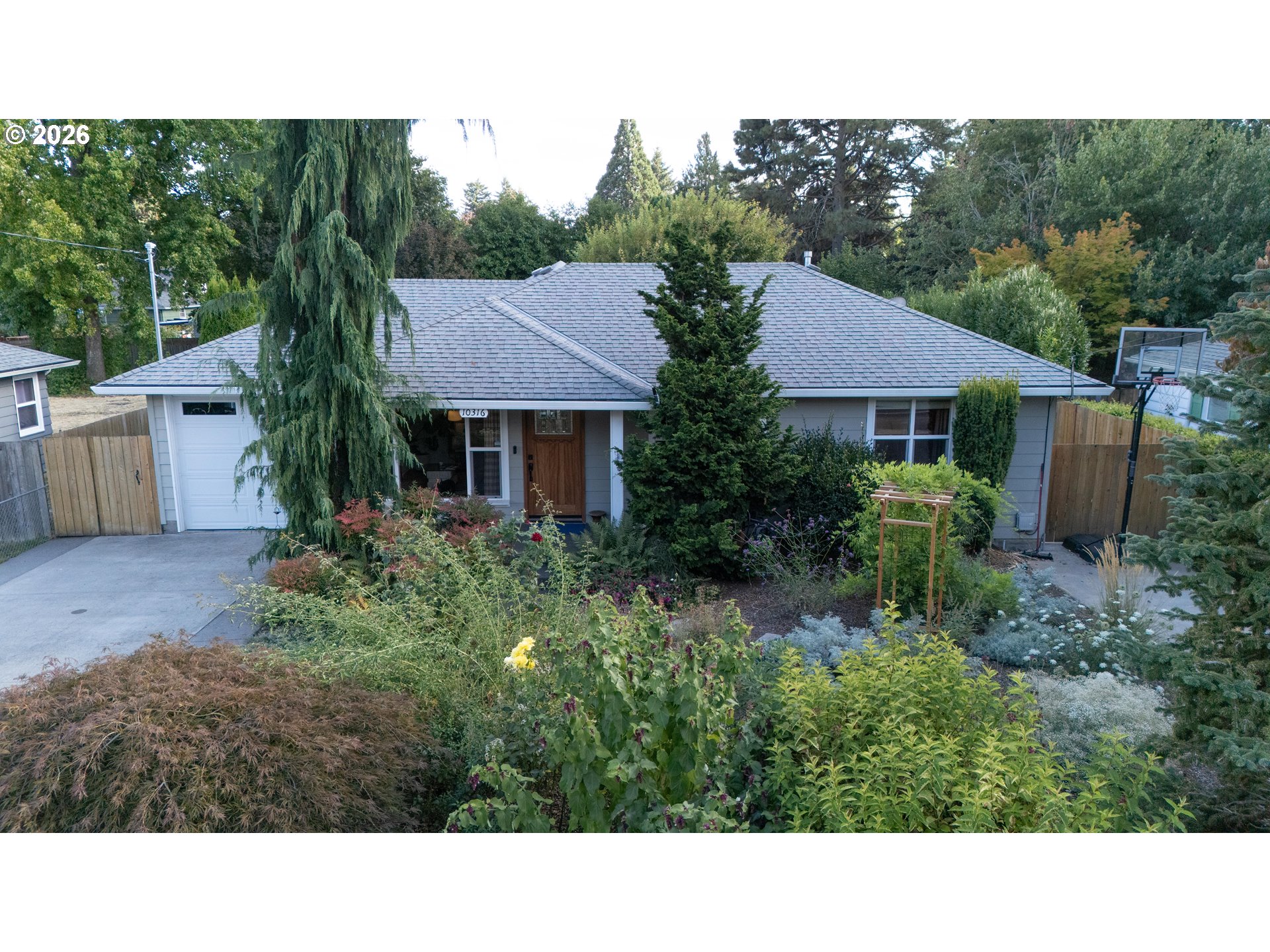 10316 NE Sacramento St — photo
