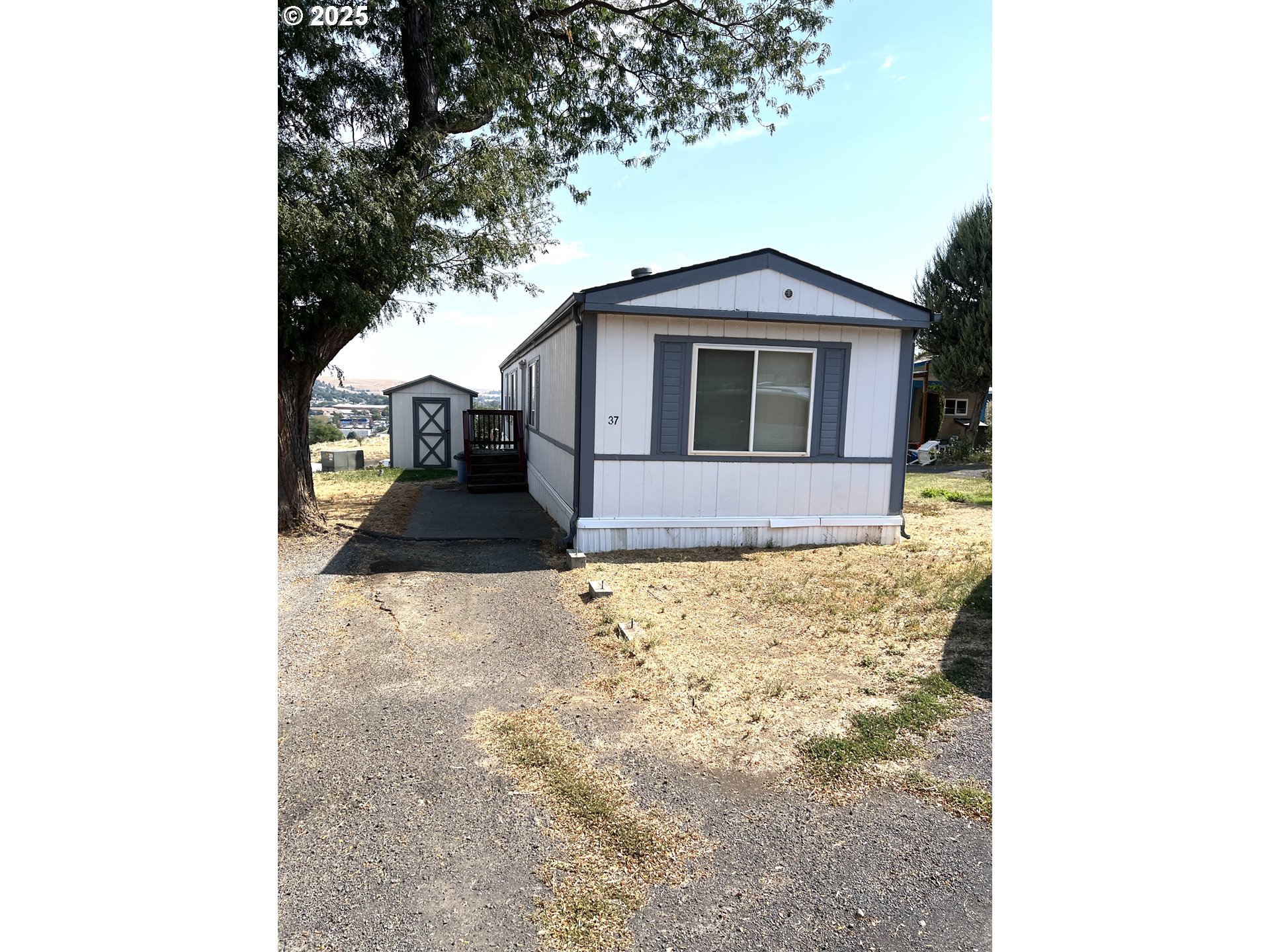 2801 SW Houtama Rd, Pendleton, OR 97801
