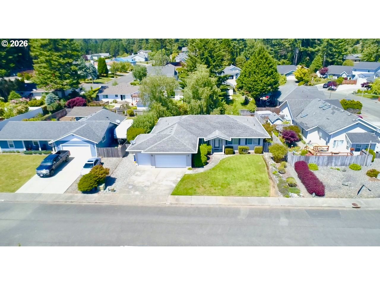866 Jodee Ln — photo