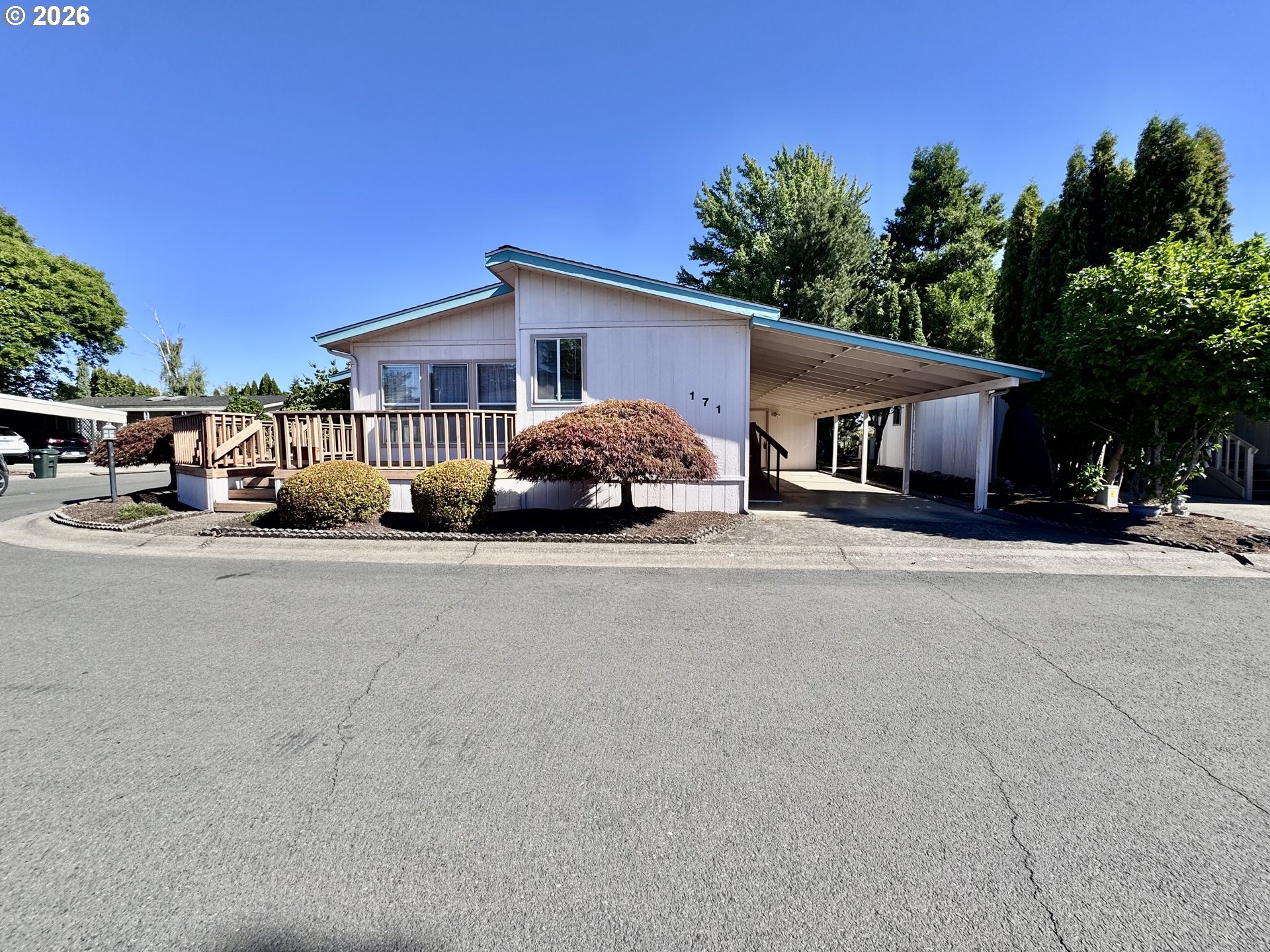 1800 Lakewood Ct 171 — photo