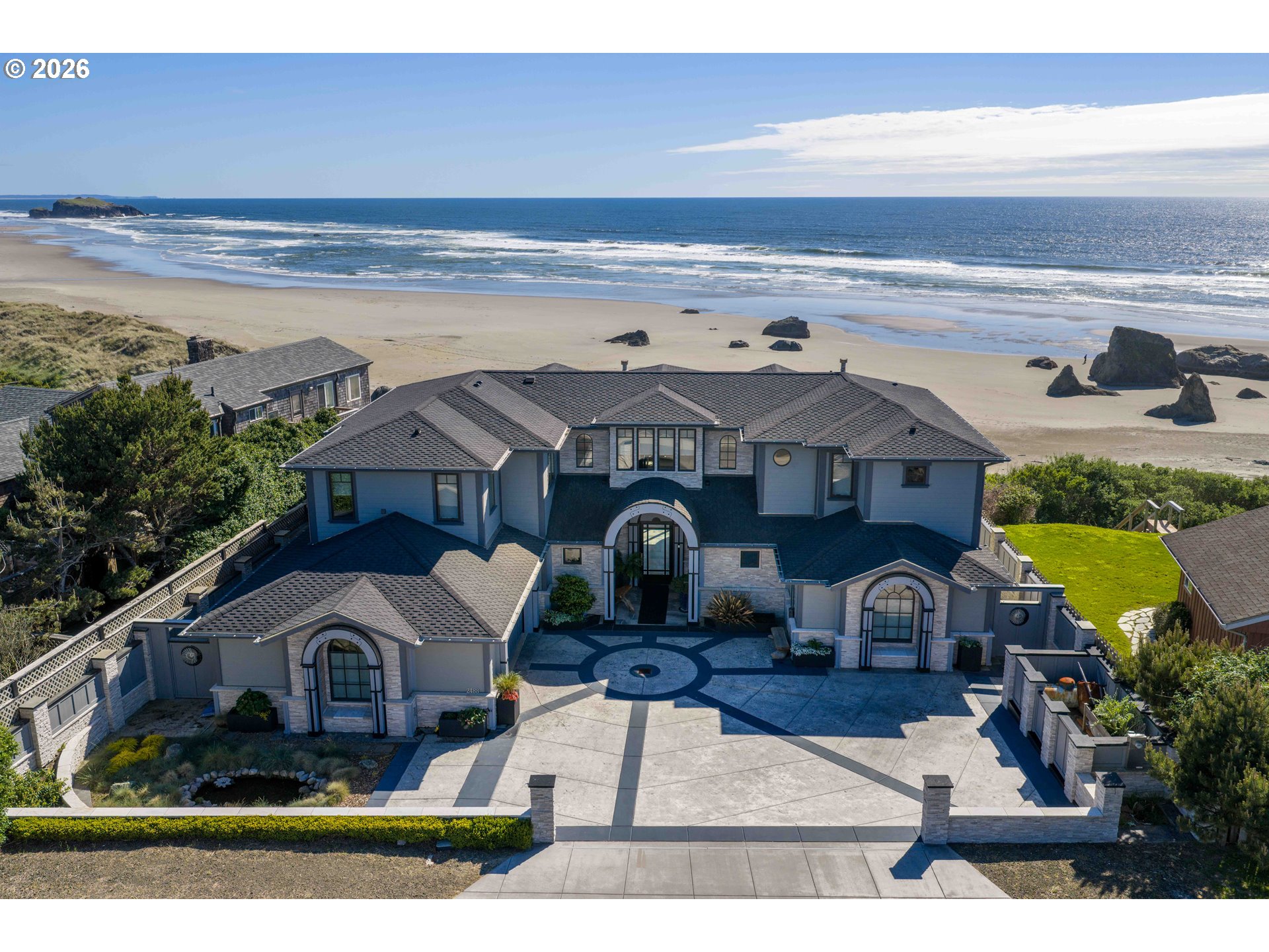 2488 Beach Loop Dr — photo