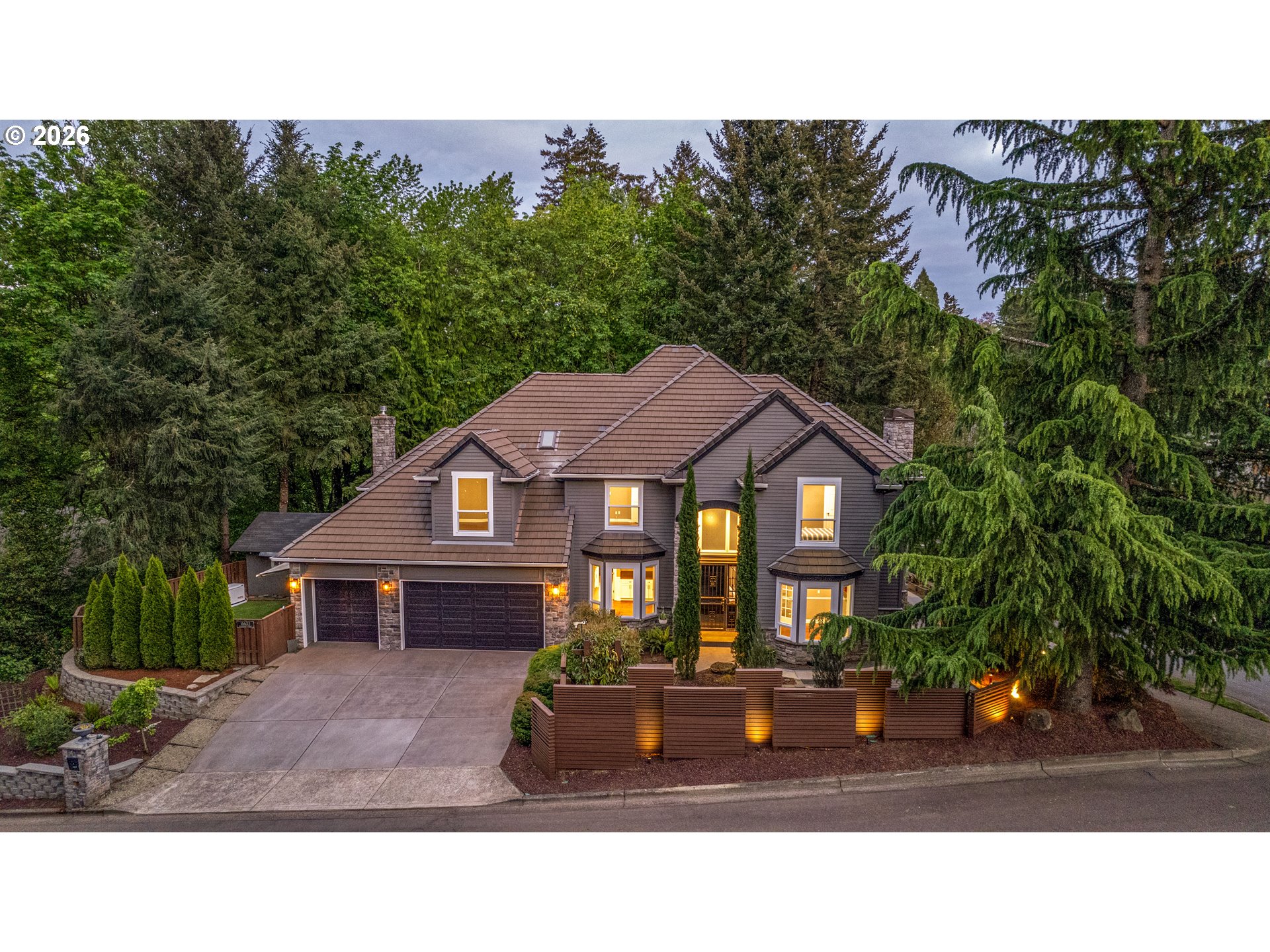 16633 Woodsman Ct — photo