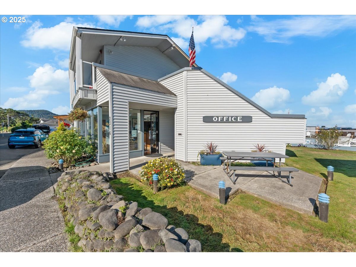 2316 Beach Dr 154 — photo