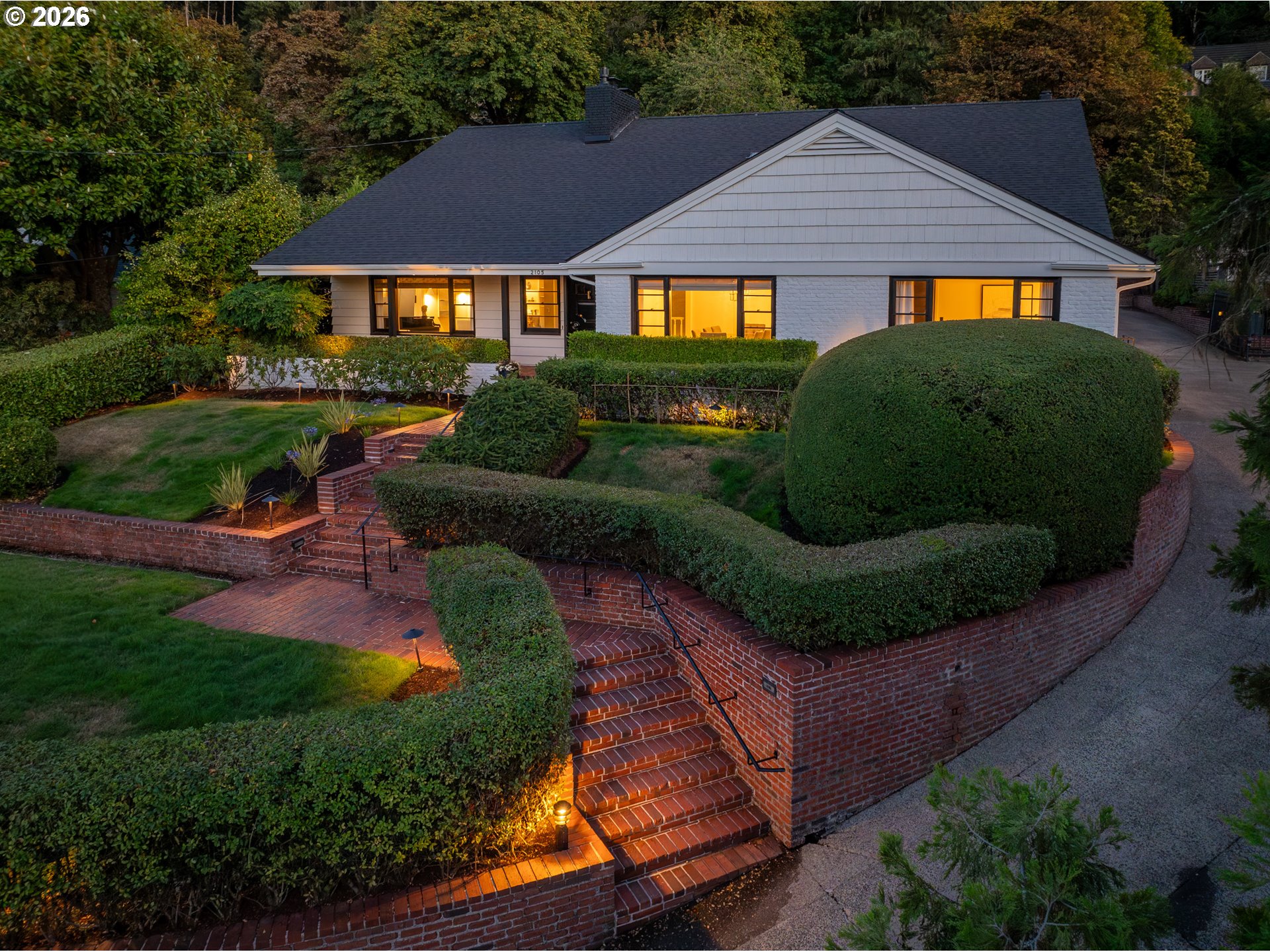2105 Fairmount Blvd, Eugene, OR 97403 — photo 2