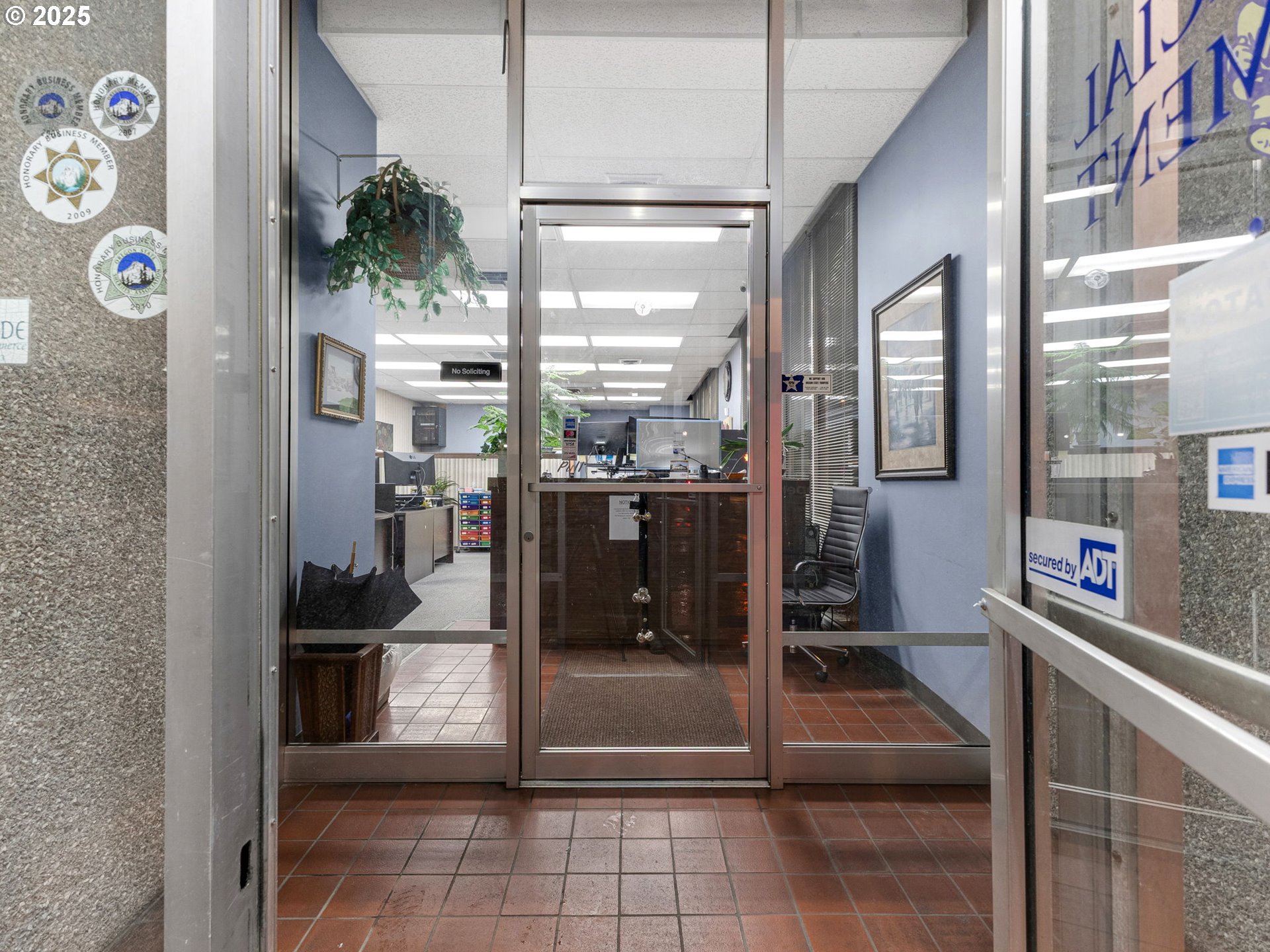 901 Marine Dr — photo