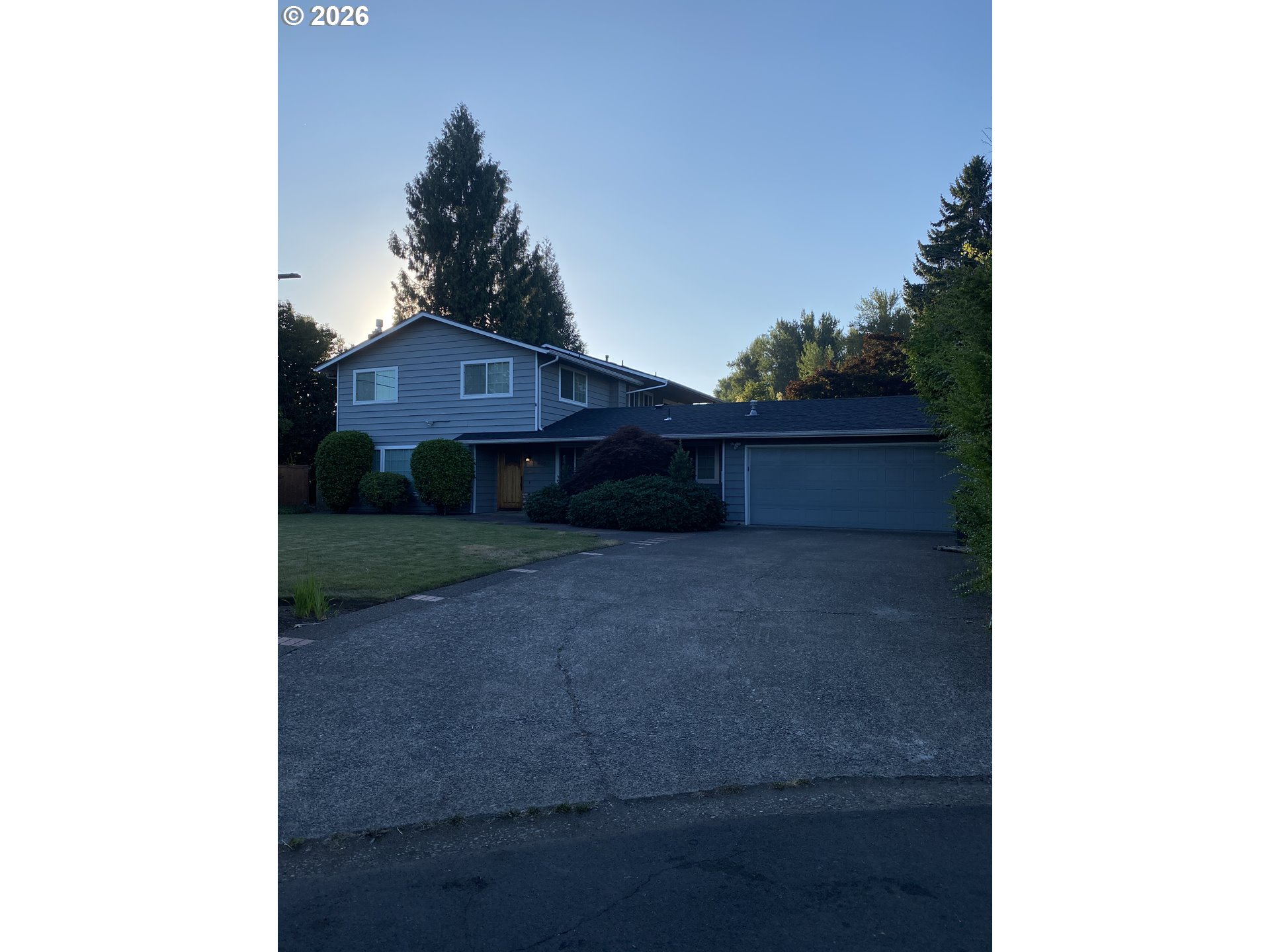 2850 Riviera Ct — photo