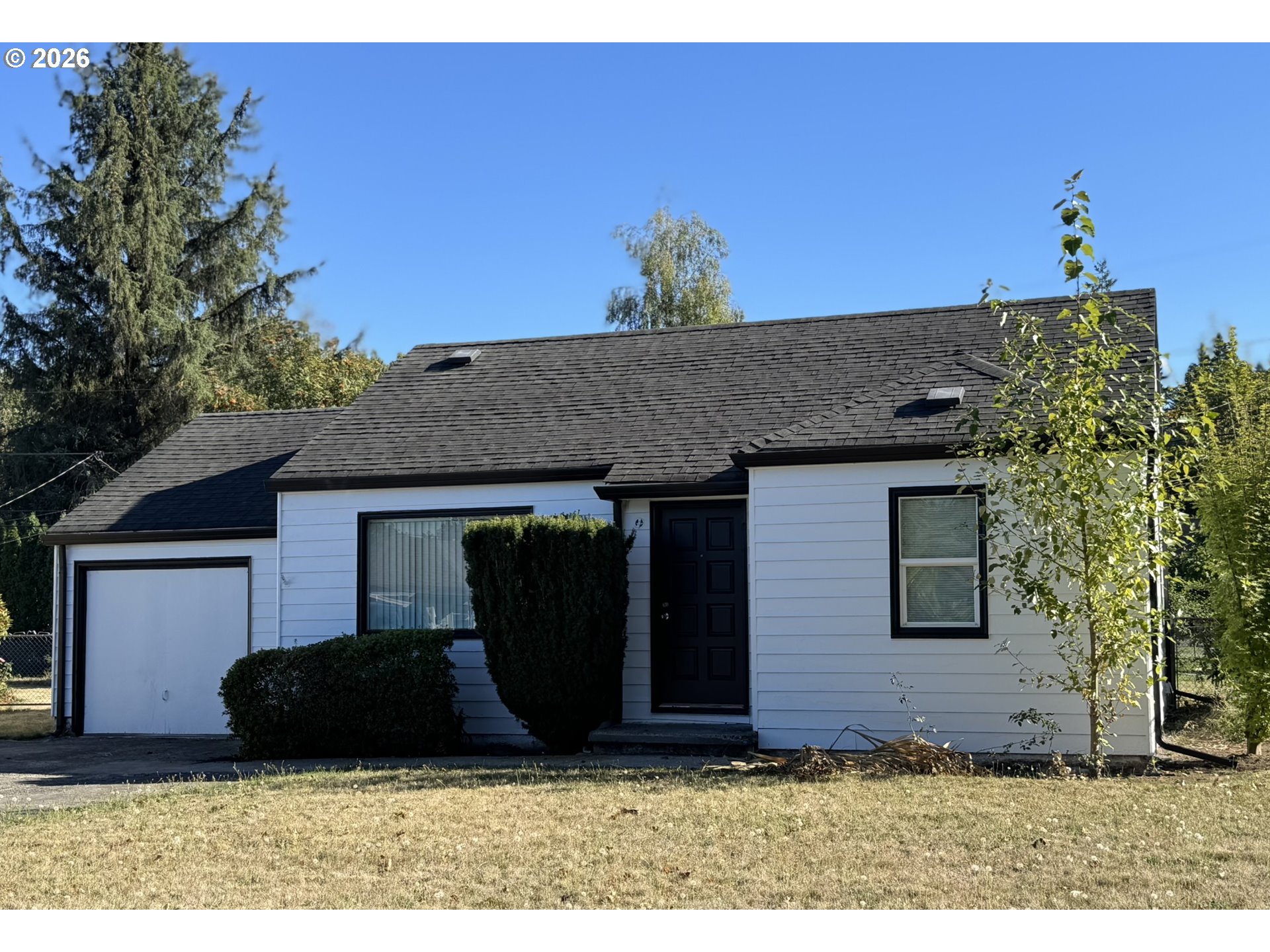 105 Maple Blvd — photo